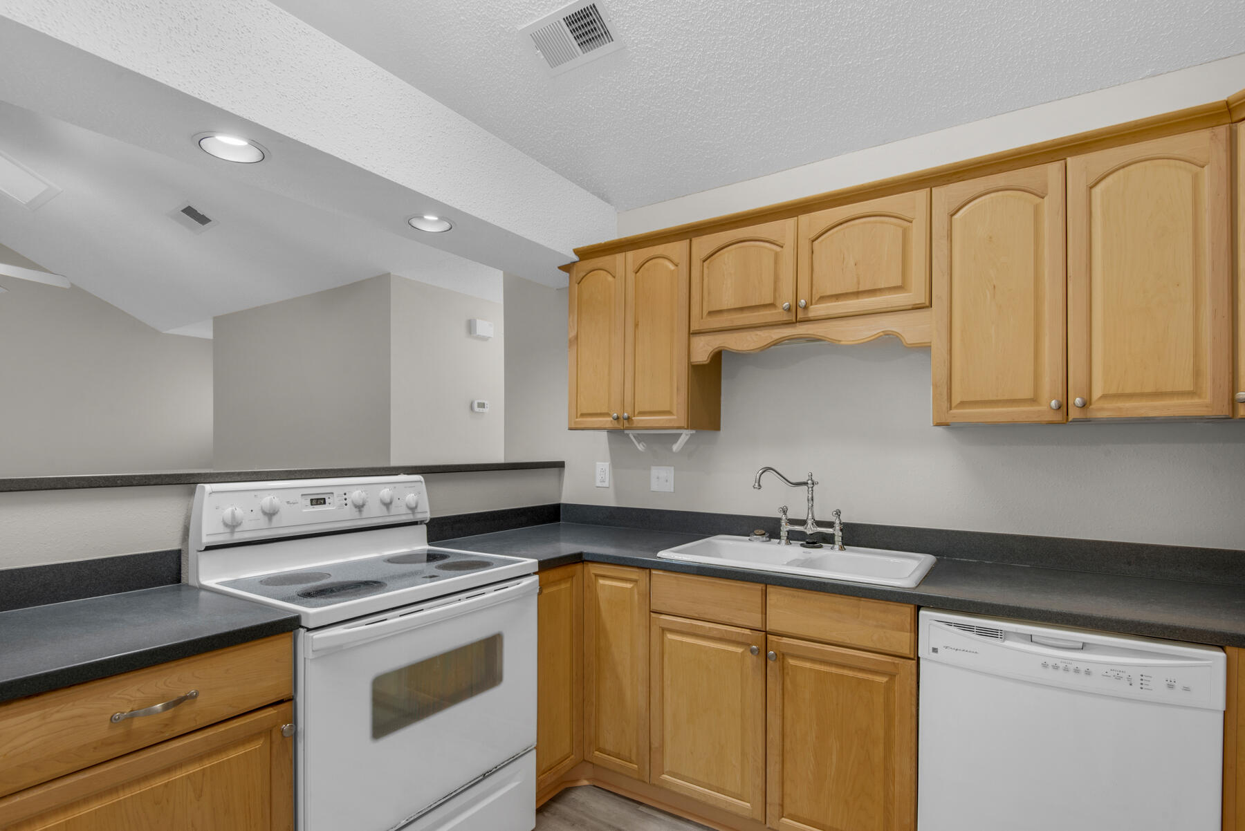 Falcon Ridge - Residential