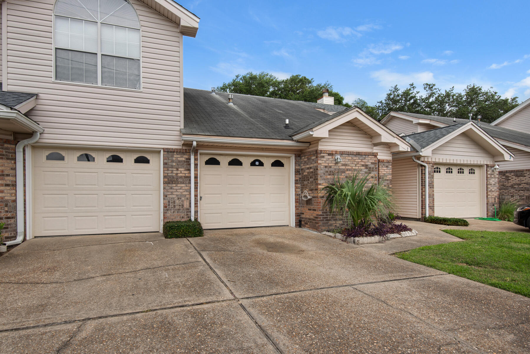 Falcon Ridge - Residential