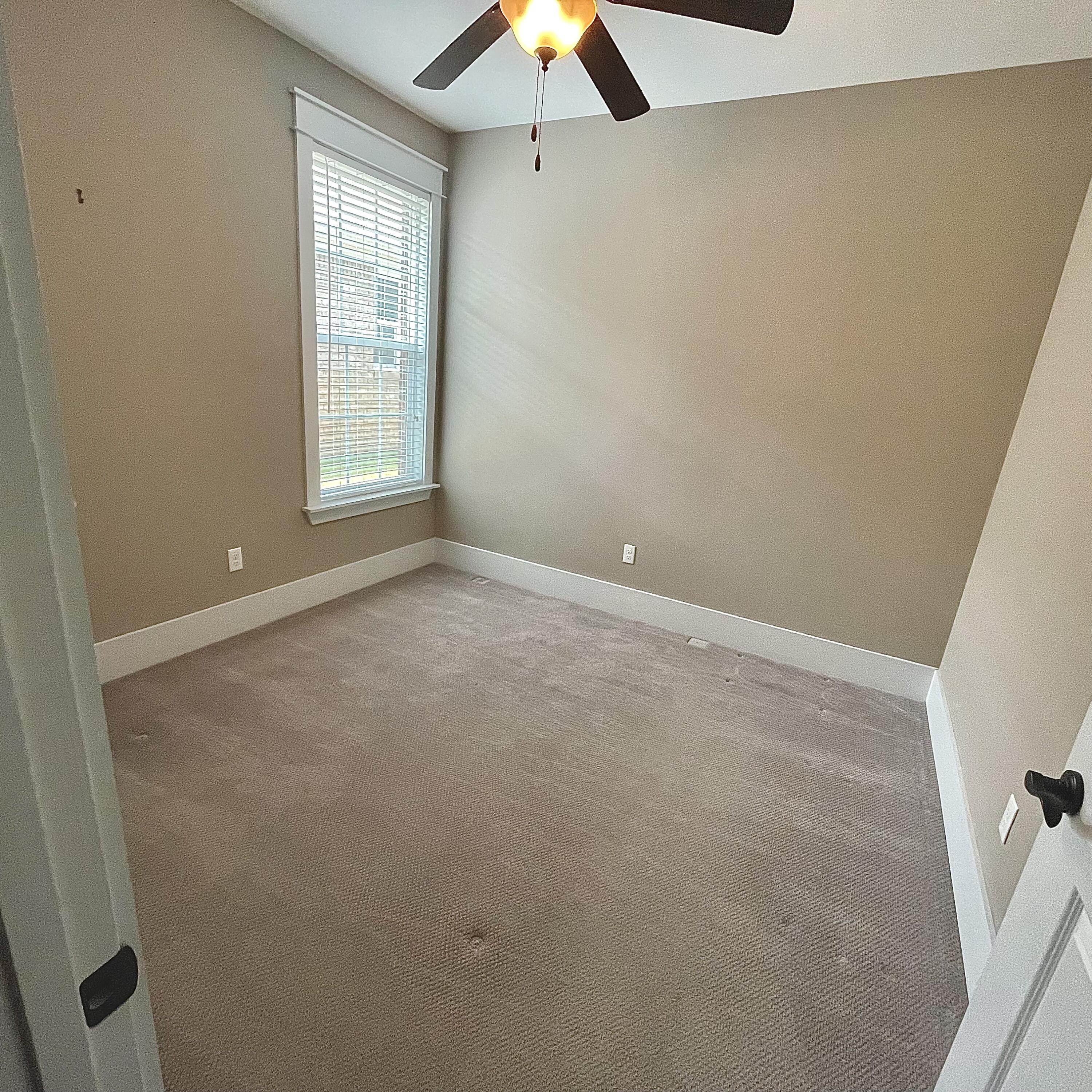 DIAMOND LAKES - Residential