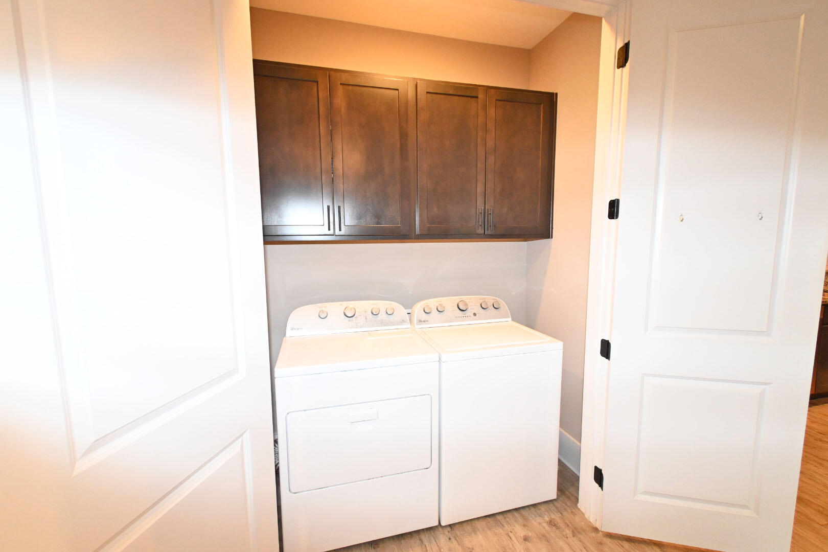 DIAMOND LAKES - Residential