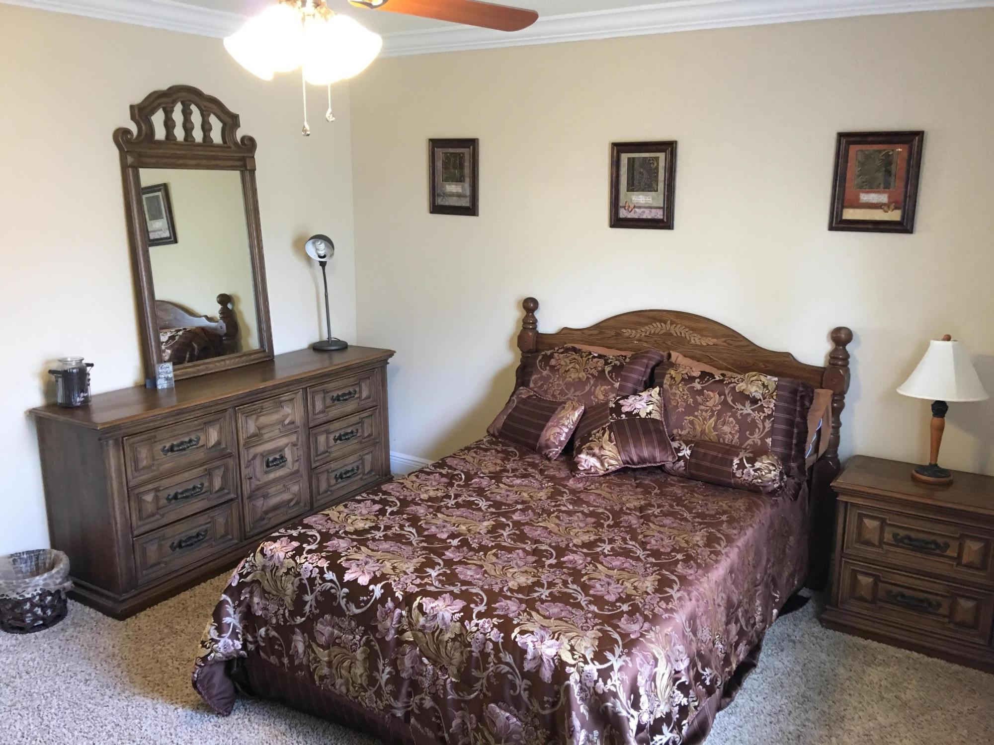 SILVER SPRINGS EST - Residential