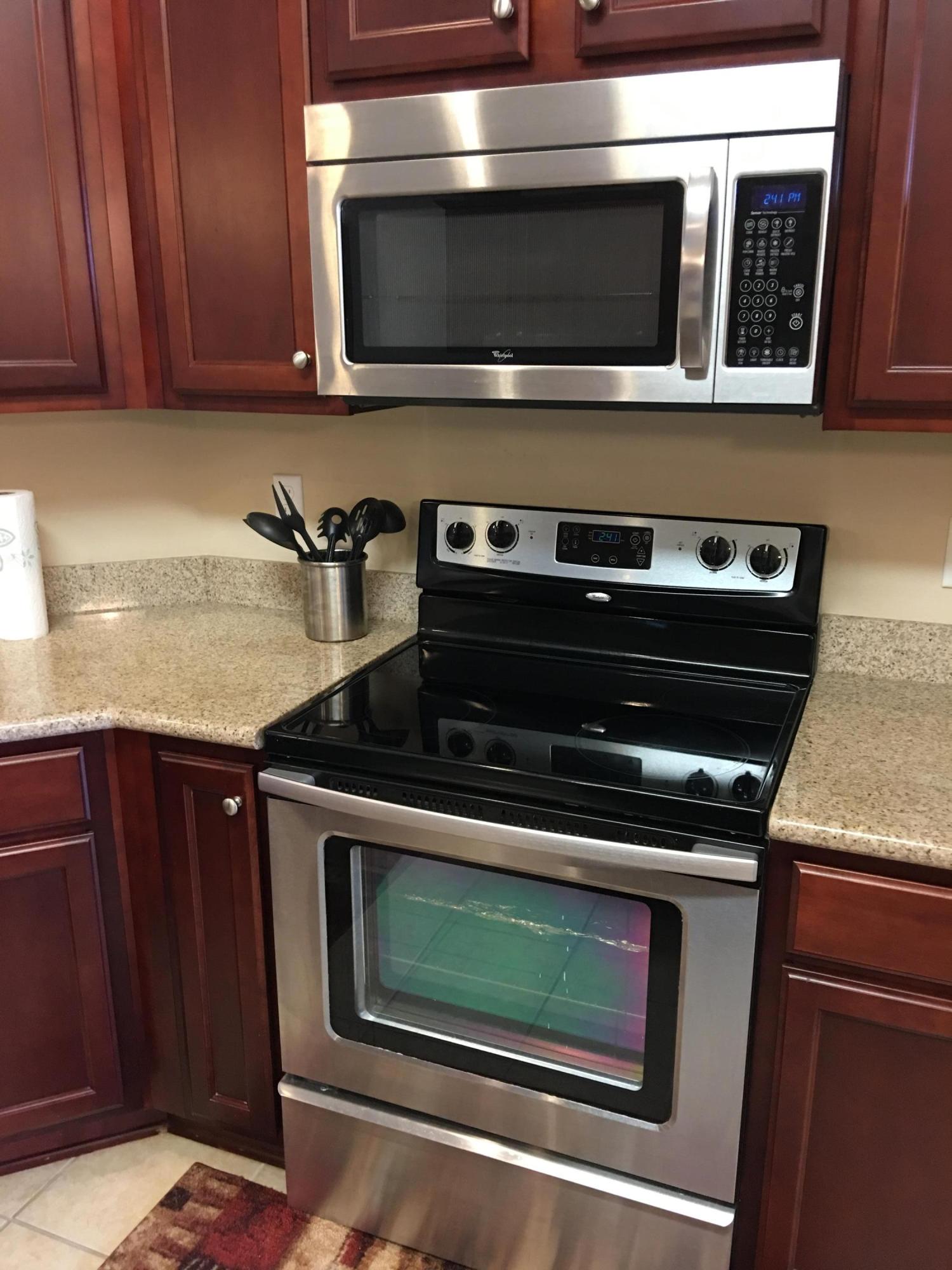 SILVER SPRINGS EST - Residential