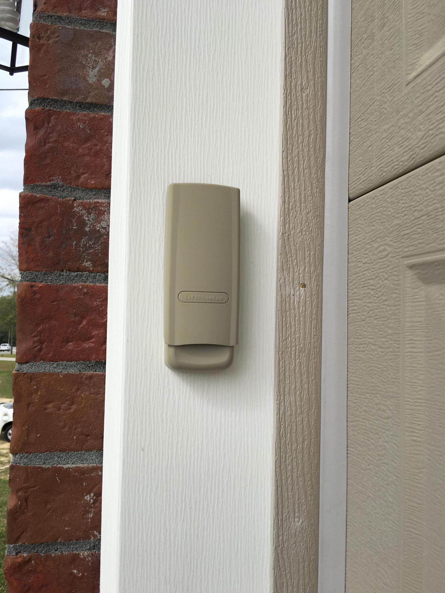 SILVER SPRINGS EST - Residential