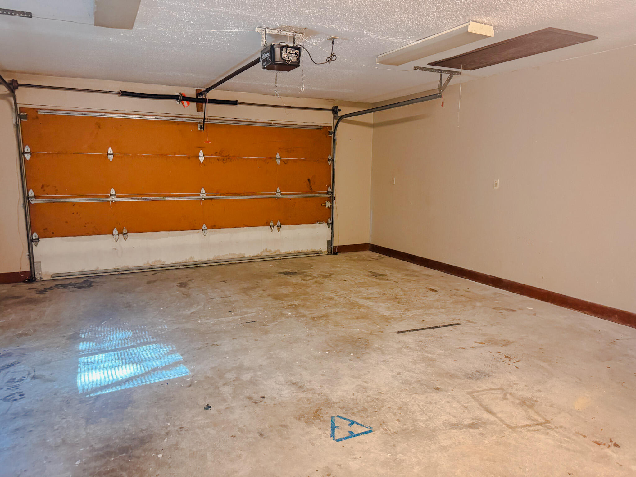 COUNTRY OAKS ESTATES PH 1 - Residential