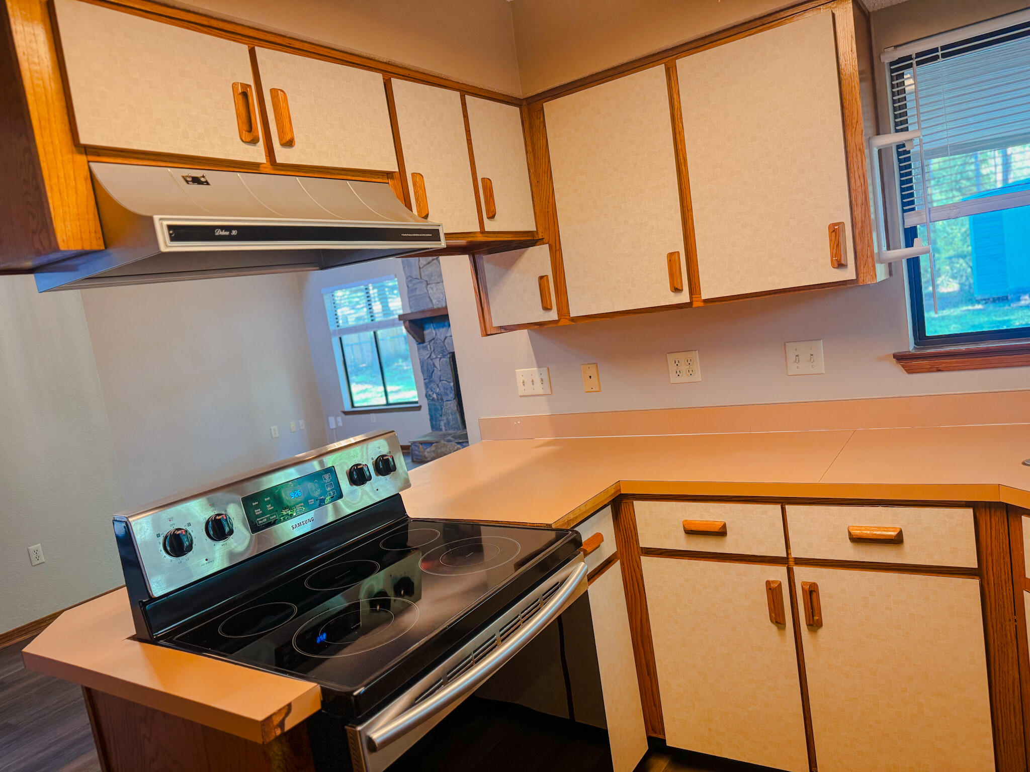 COUNTRY OAKS ESTATES PH 1 - Residential
