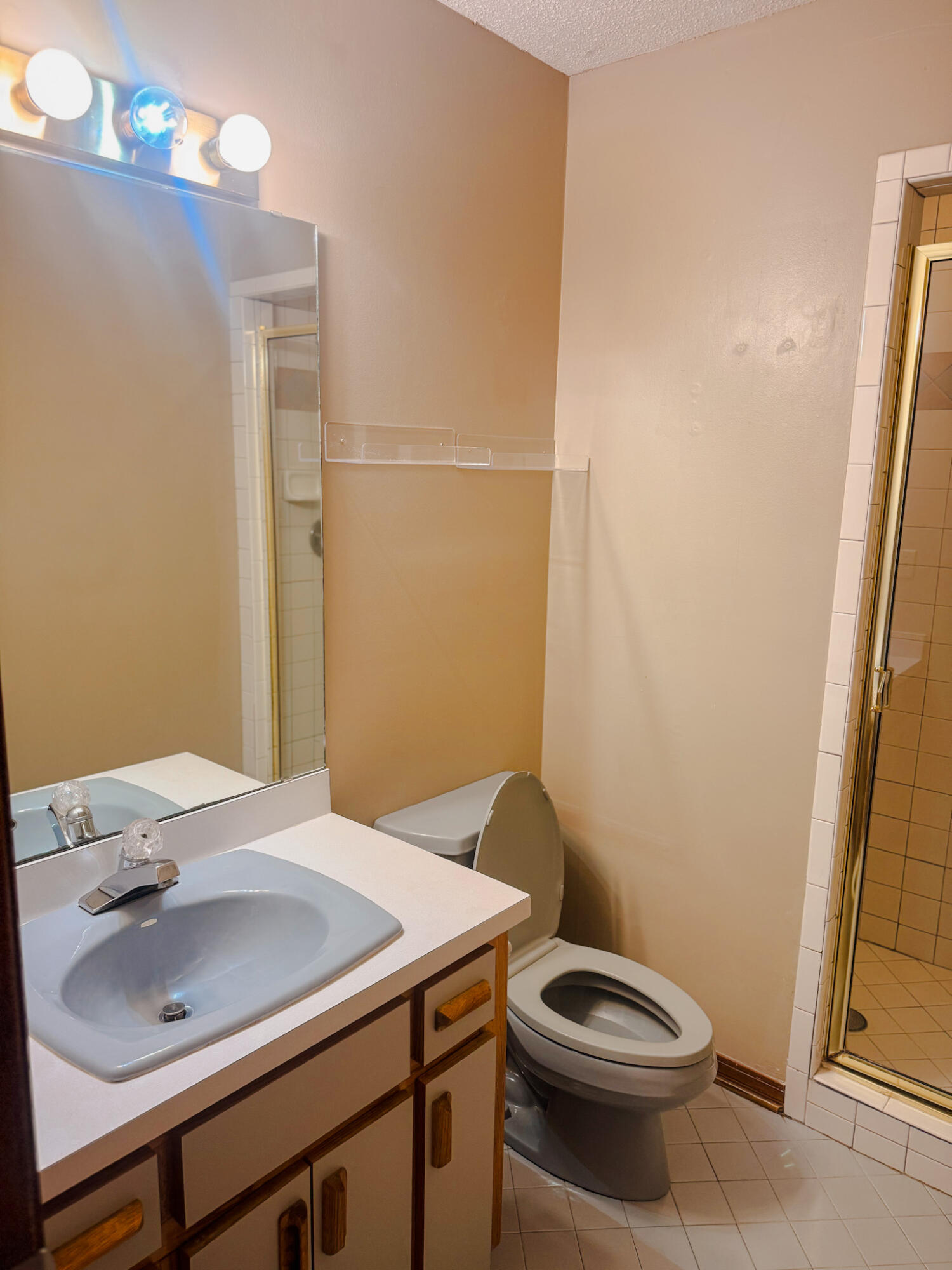 COUNTRY OAKS ESTATES PH 1 - Residential
