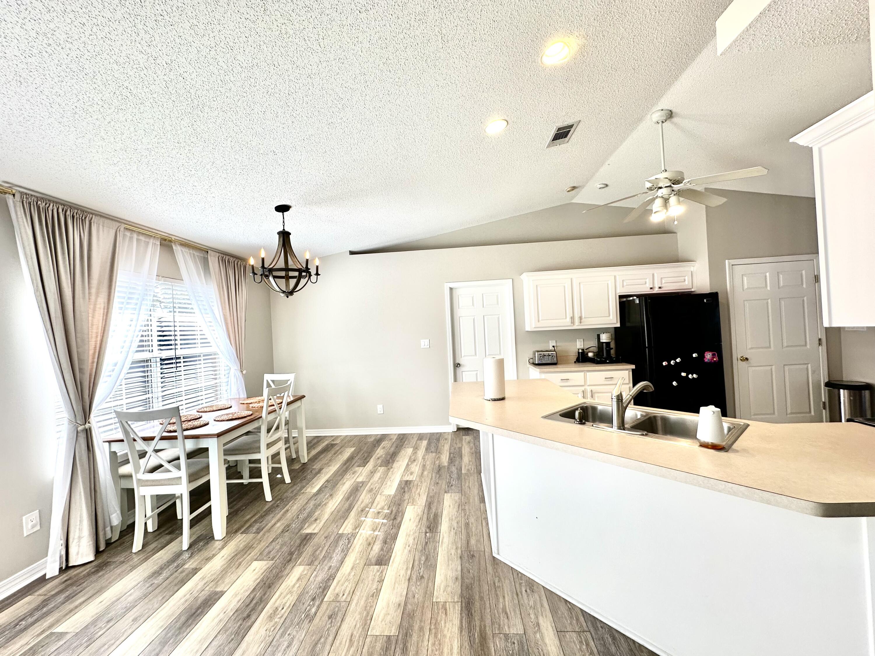 RIVERSIDE LANDING - Residential