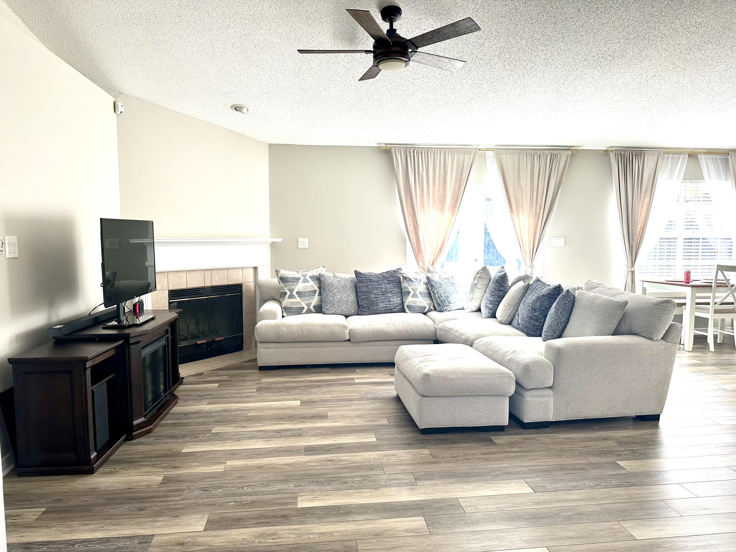 RIVERSIDE LANDING - Residential