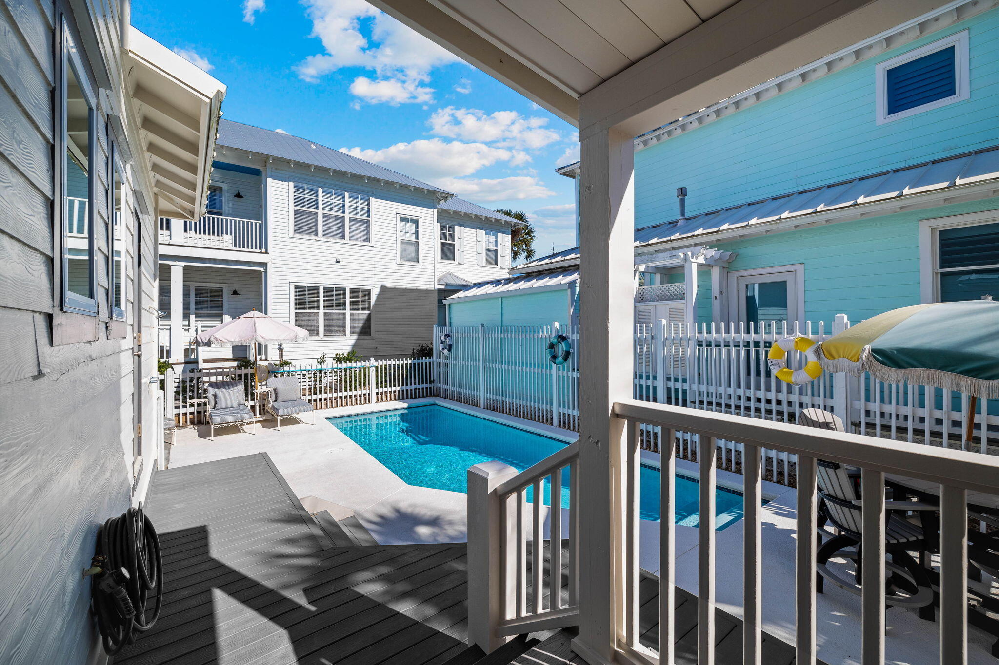 SUNRISE BEACH - Residential