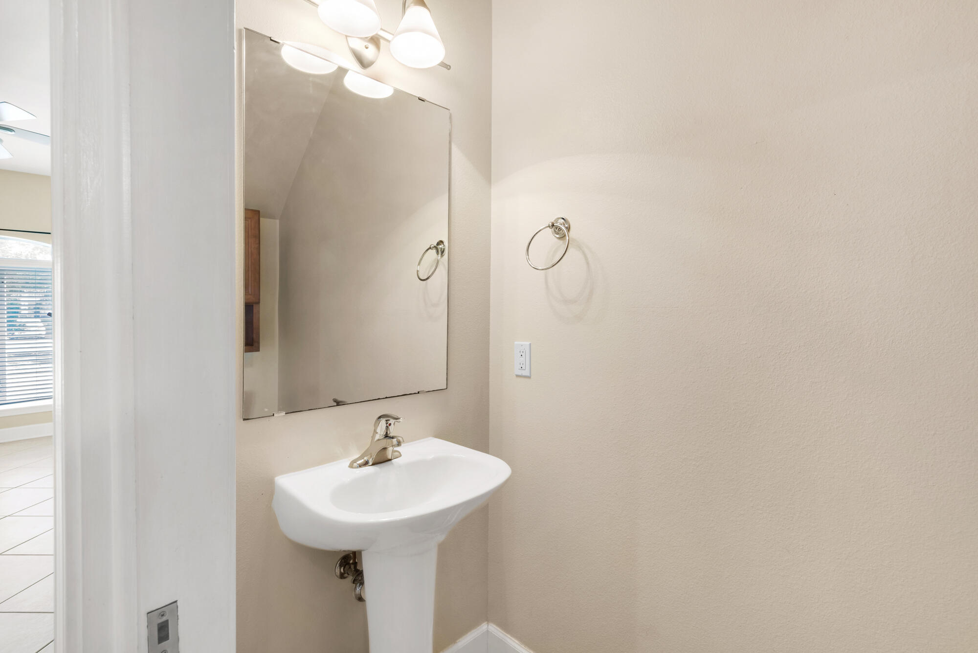 SHELL PARK CONDO - Residential Lease