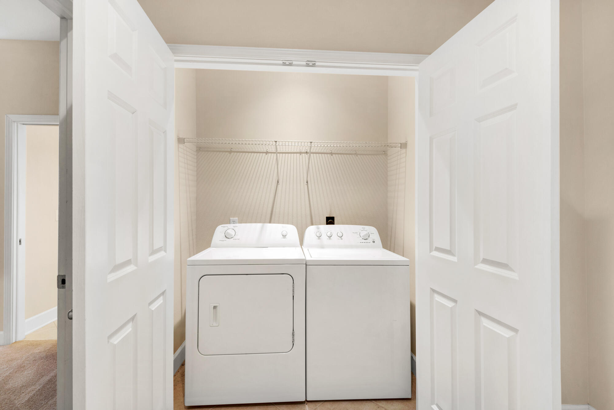 SHELL PARK CONDO - Residential Lease