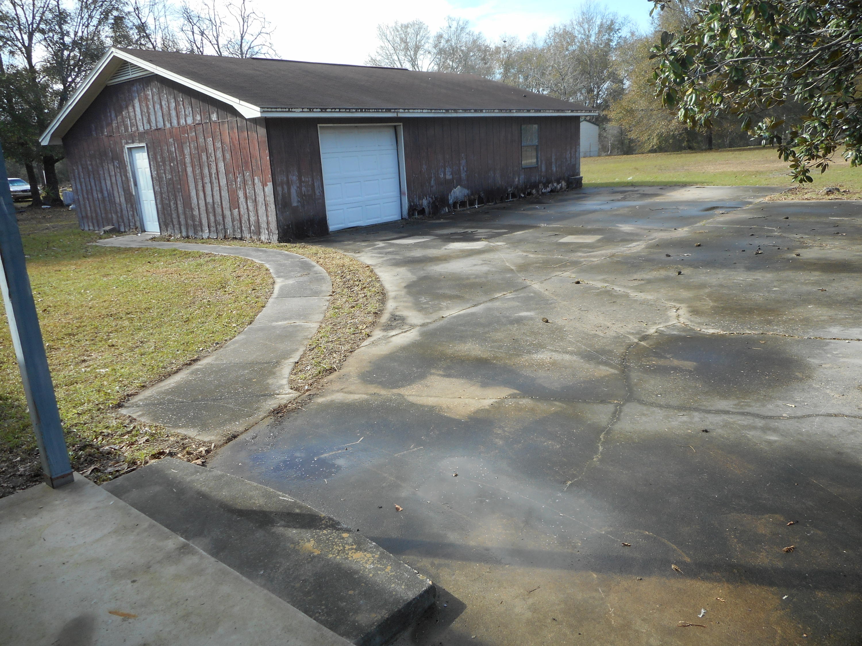 HOLLEY FAMILY PH 2 - Residential