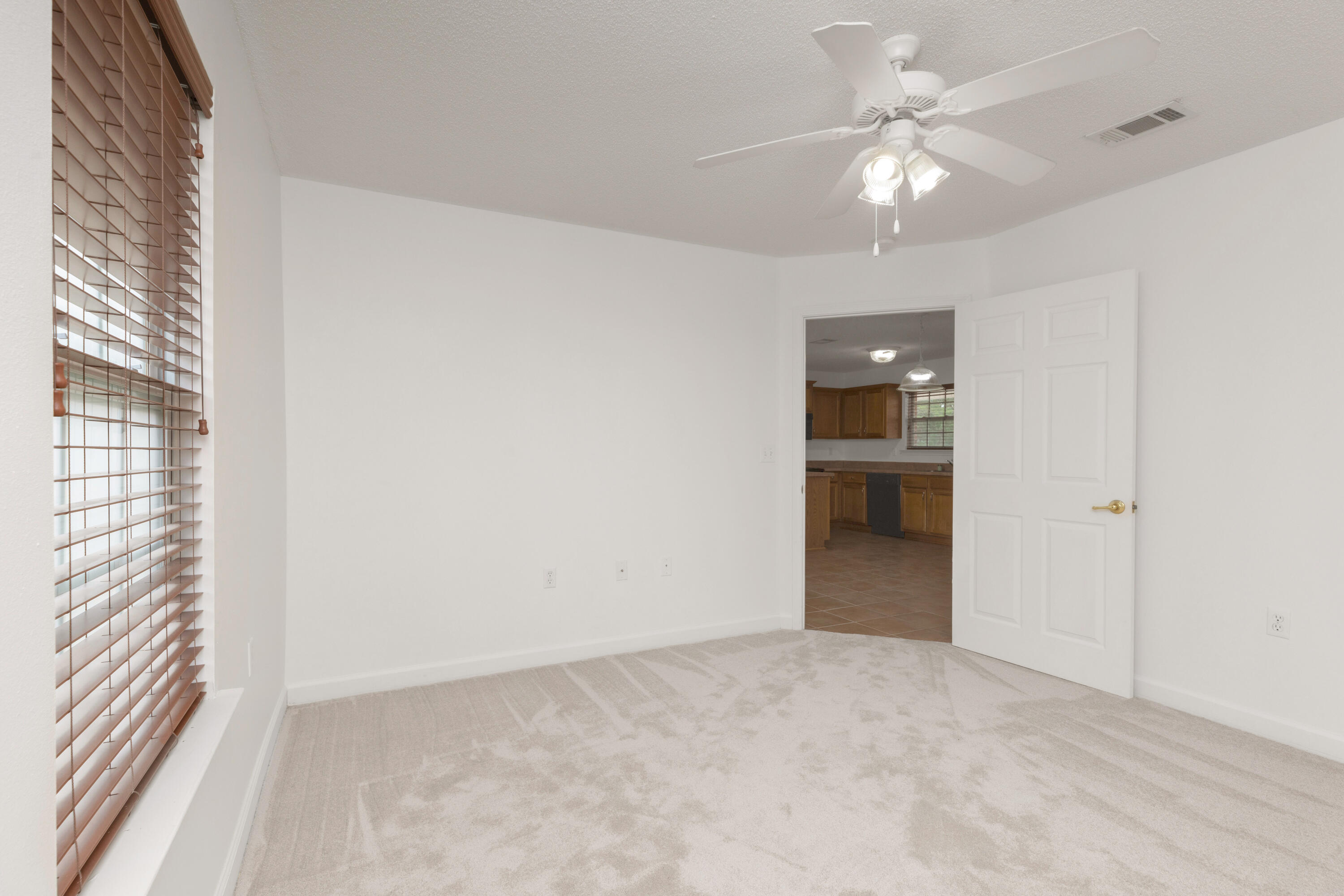 THE PINES - Residential