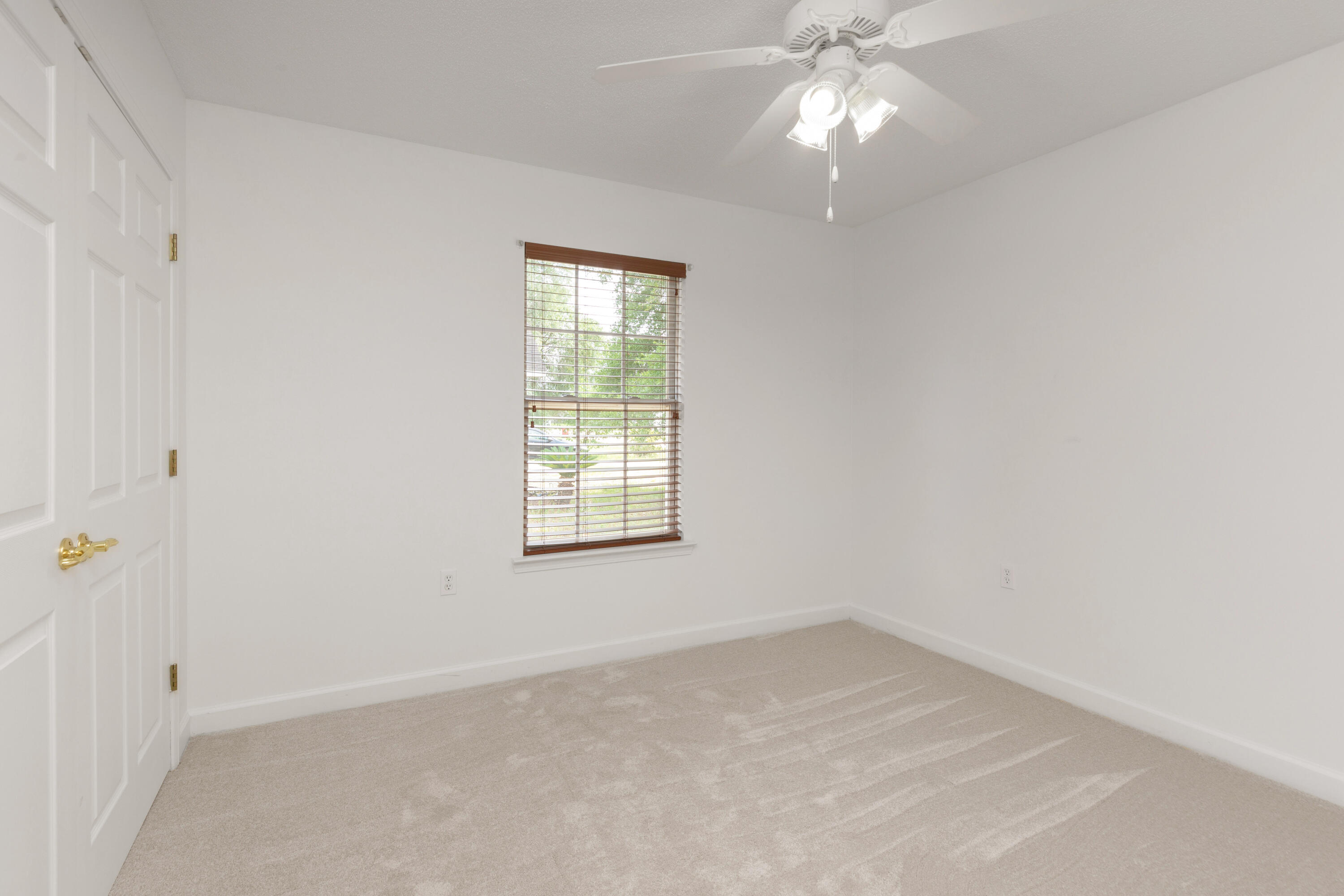 THE PINES - Residential