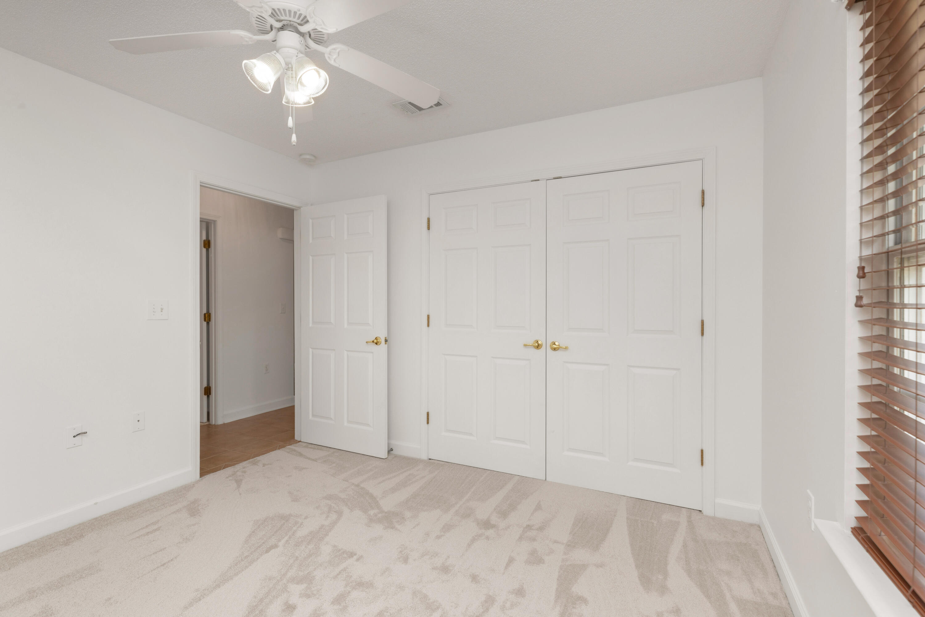 THE PINES - Residential