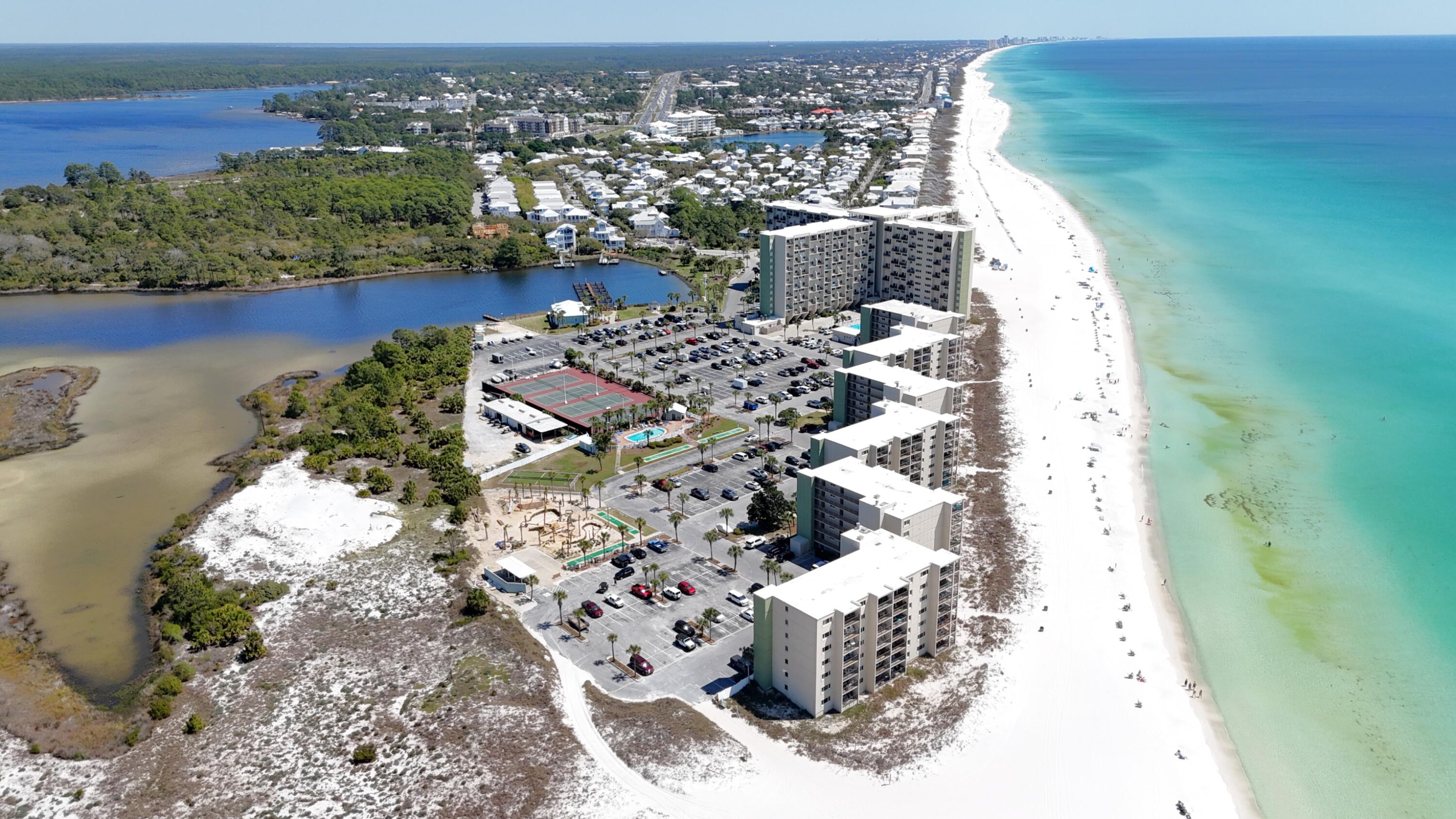 PINNACLE PORT - Residential