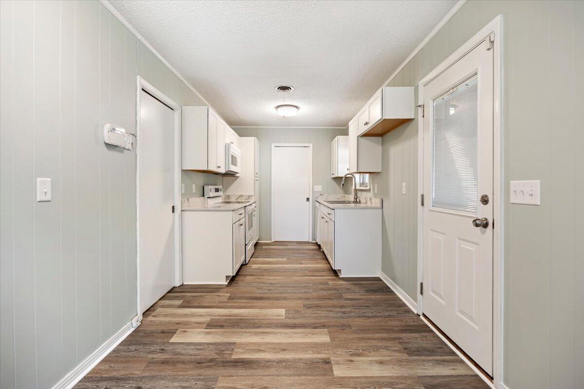 GATEWOOD ESTATES - Residential