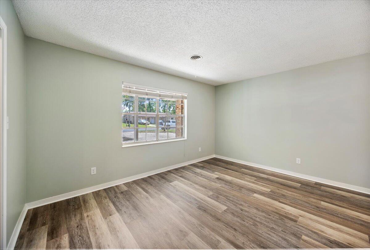 GATEWOOD ESTATES - Residential