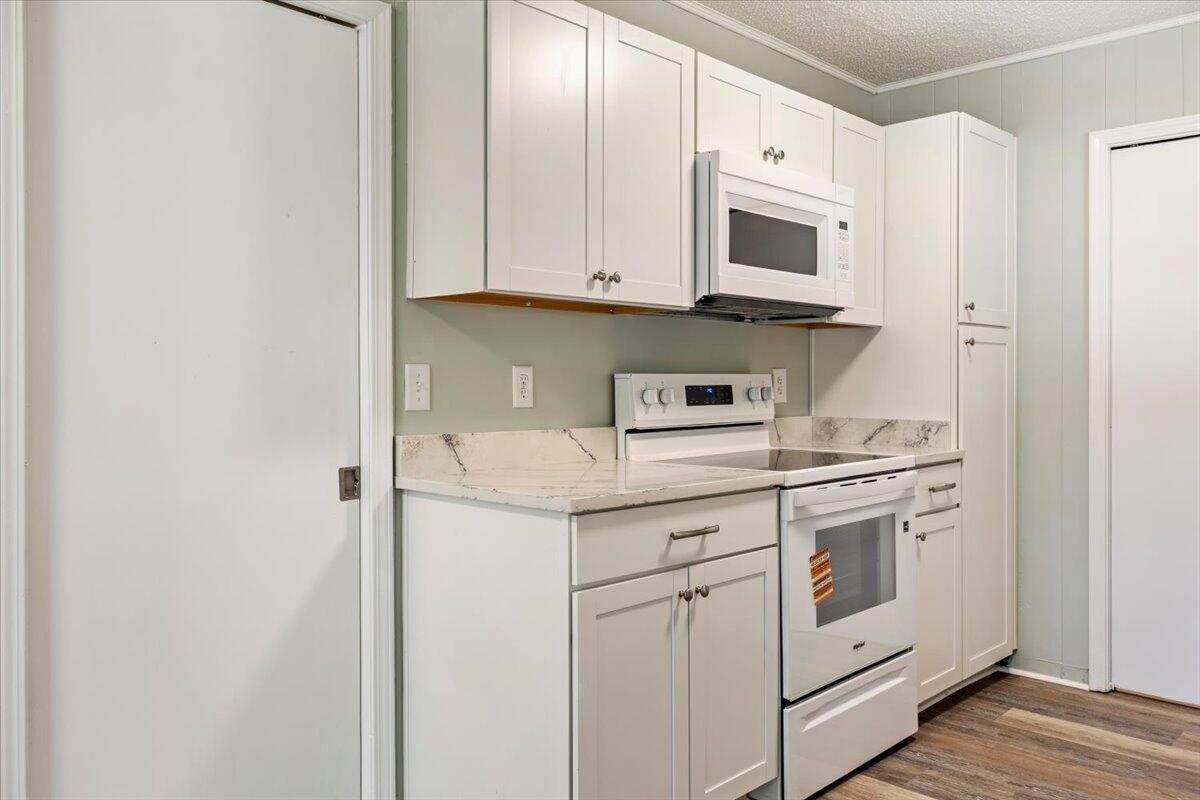 GATEWOOD ESTATES - Residential