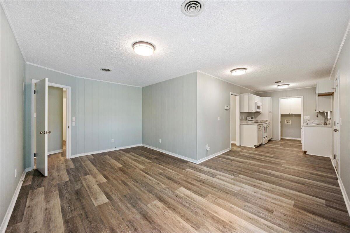 GATEWOOD ESTATES - Residential