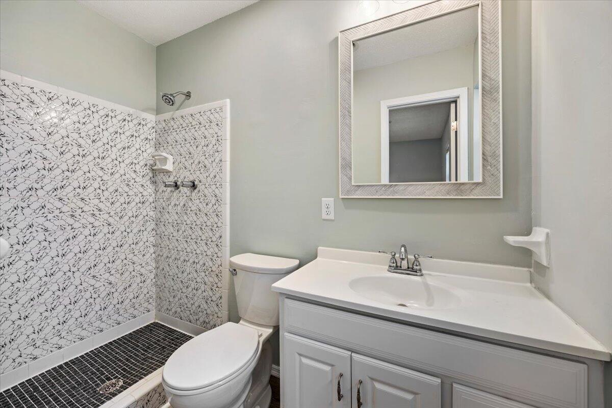 GATEWOOD ESTATES - Residential