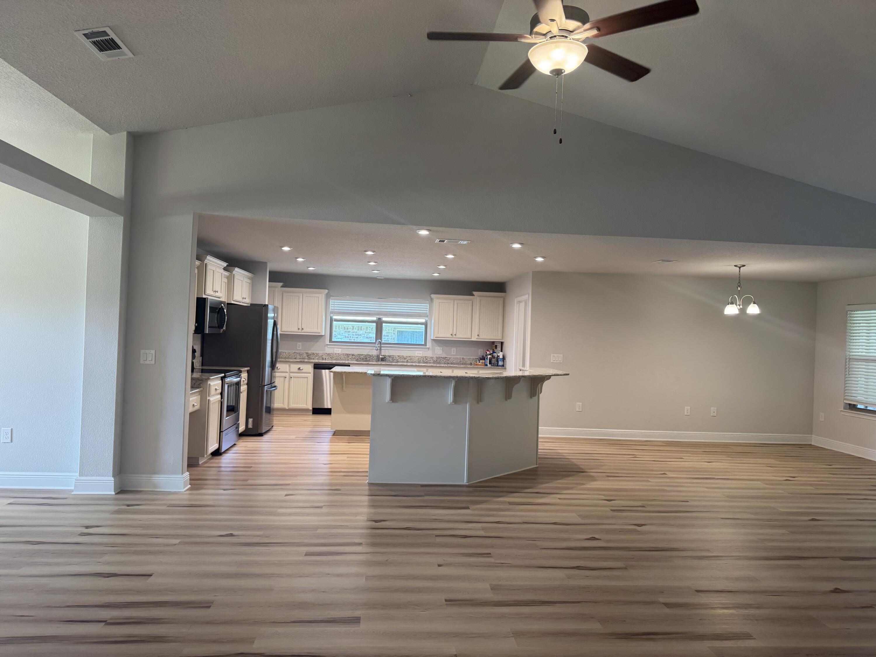 CHARLESTON PLACE - Residential Lease