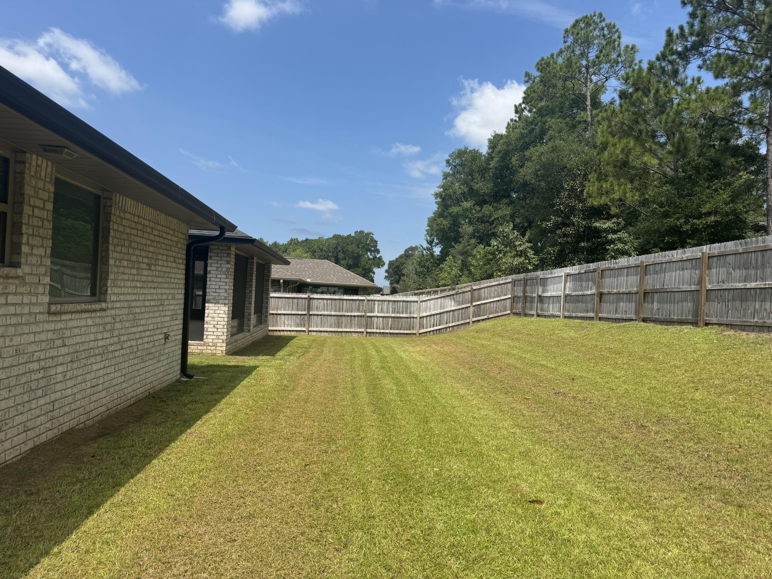 CHARLESTON PLACE - Residential Lease