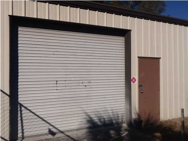 Whit Plaza is a multi-tenant Office/Flex Space zoned General Business. This unit is a stand alone warehouse with 1800sqft behind the front building. Tenant to verify all measurements.