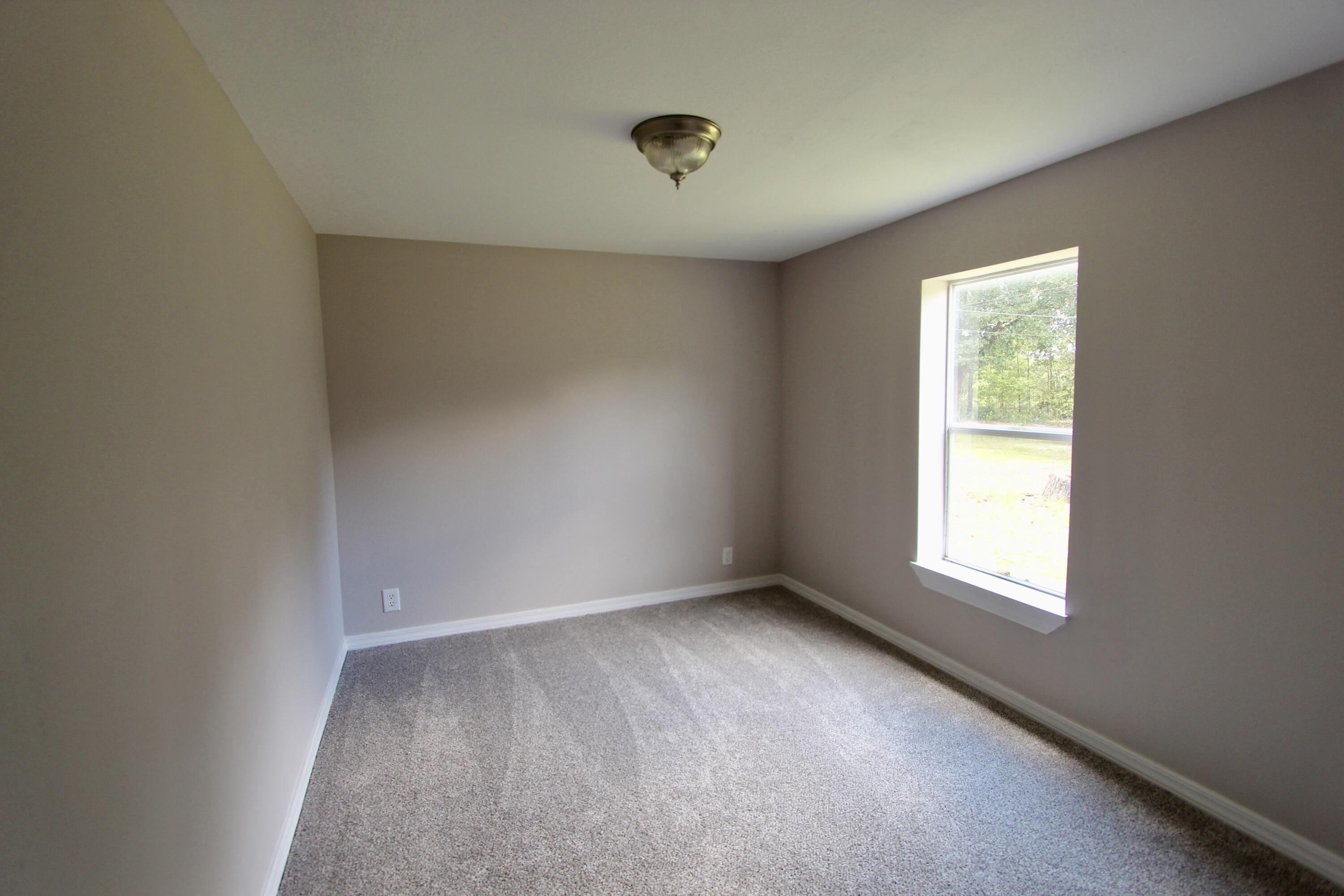 M/H NORTH (221000.10) - Residential Lease