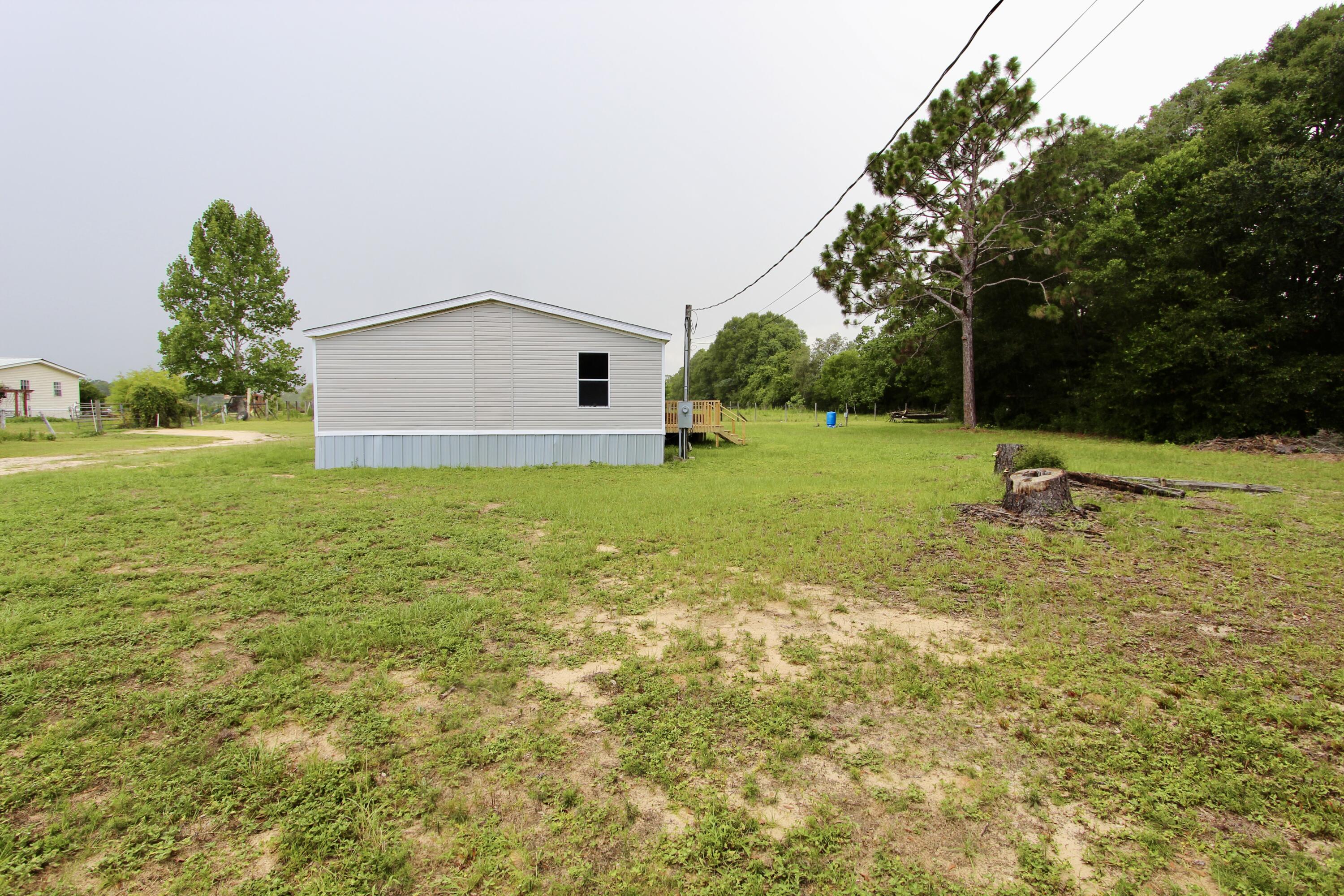 M/H NORTH (221000.10) - Residential Lease