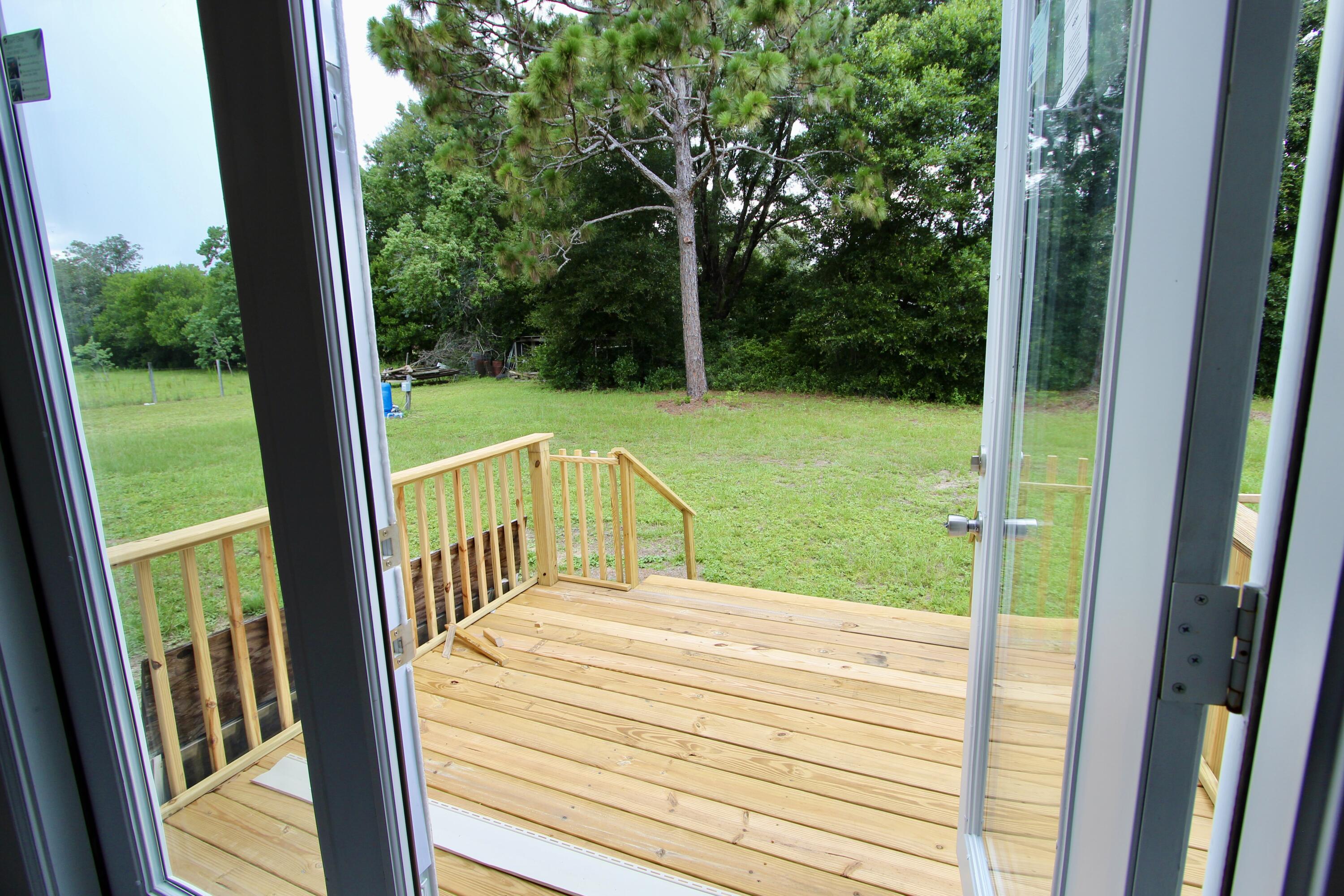 M/H NORTH (221000.10) - Residential Lease