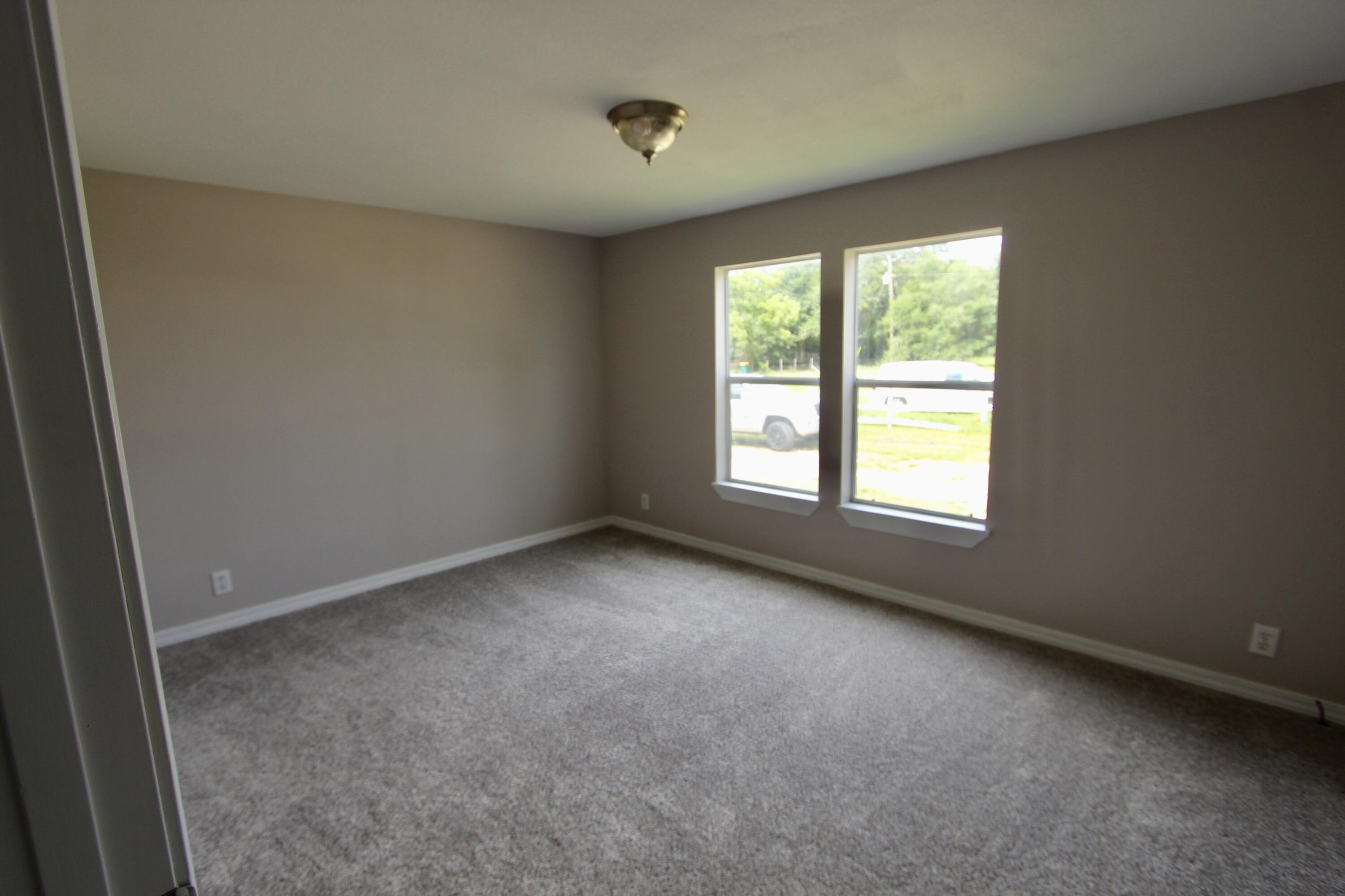 M/H NORTH (221000.10) - Residential Lease