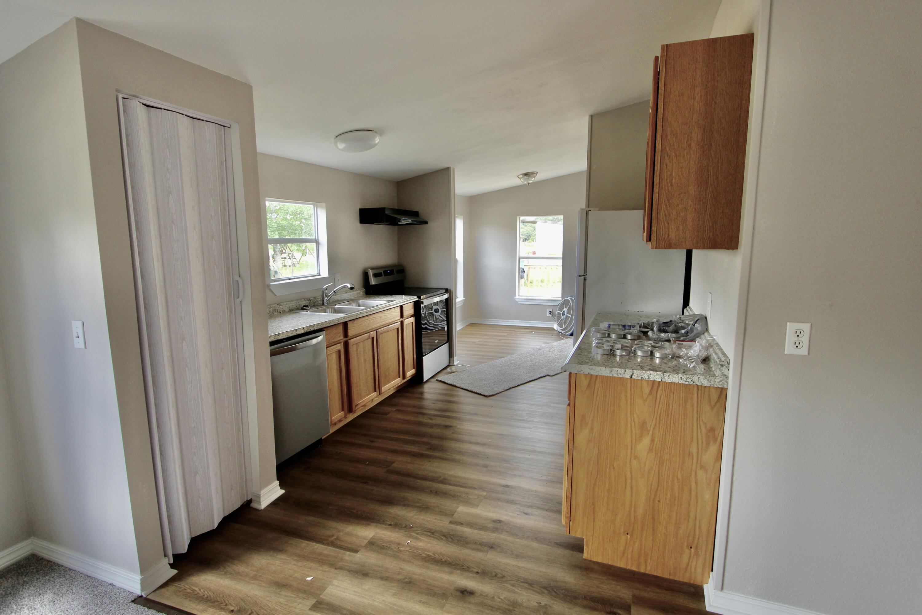 M/H NORTH (221000.10) - Residential Lease