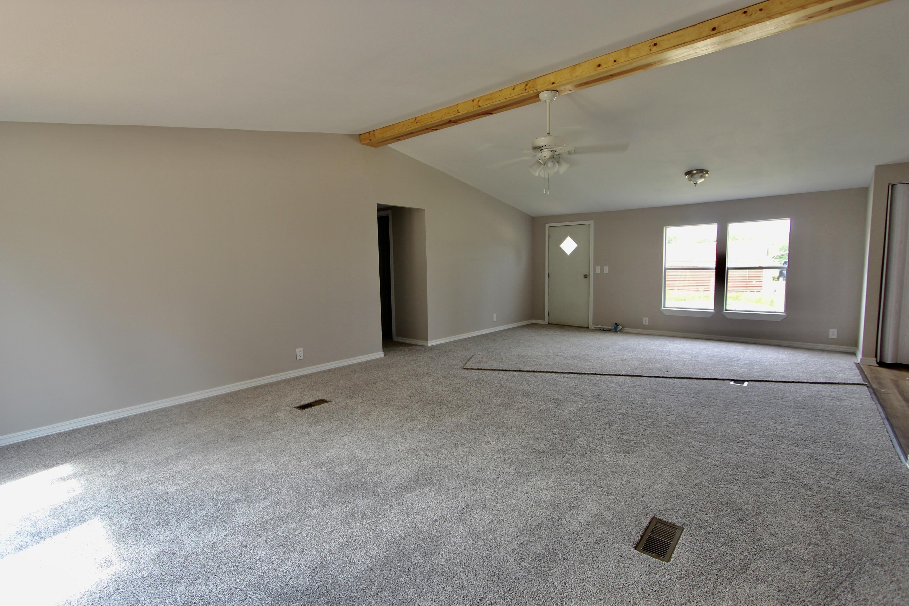 M/H NORTH (221000.10) - Residential Lease