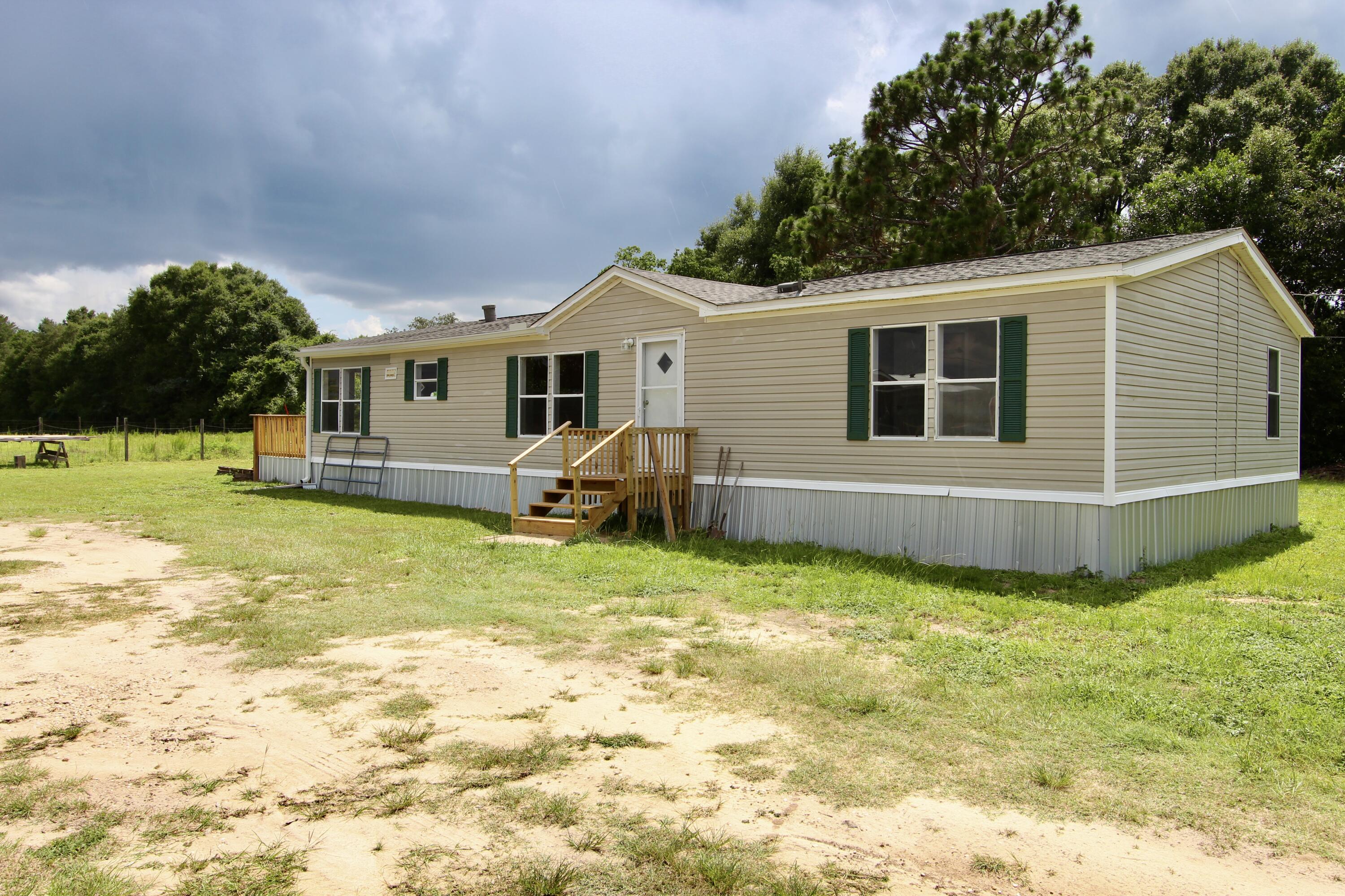 M/H NORTH (221000.10) - Residential Lease