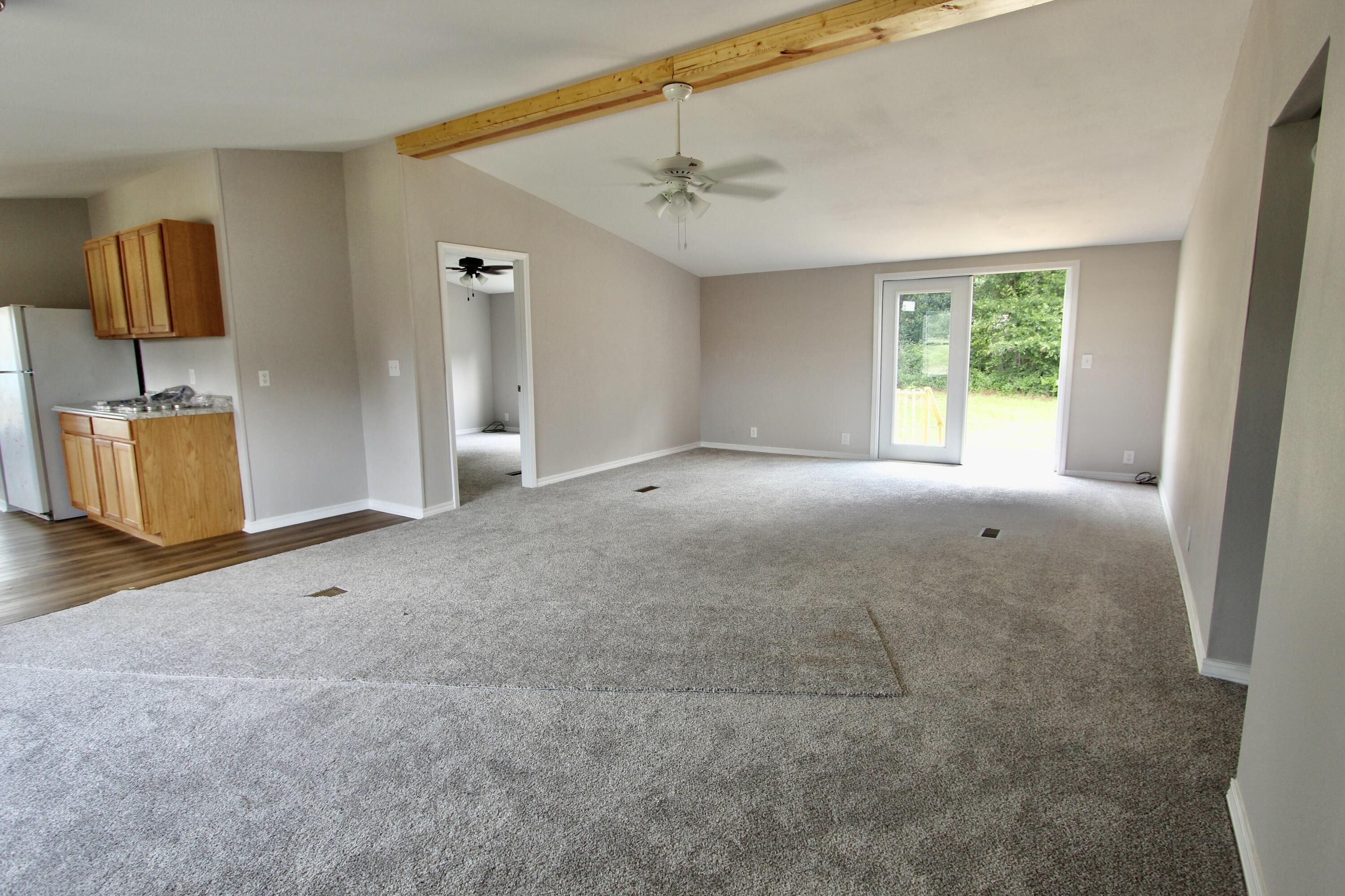 M/H NORTH (221000.10) - Residential Lease