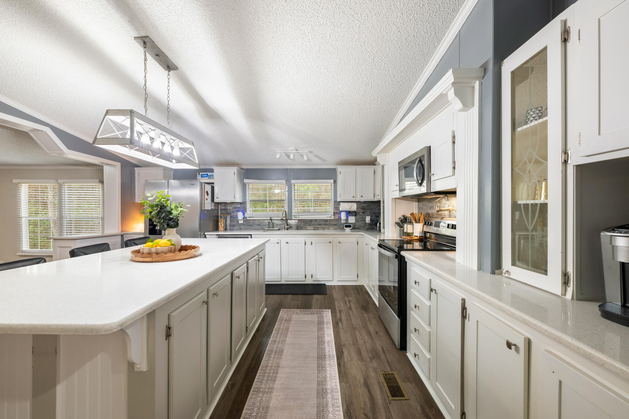 CRESCENT SHORES - Residential