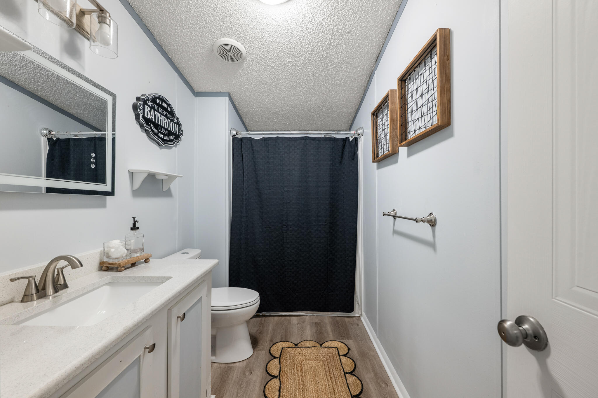 CRESCENT SHORES - Residential