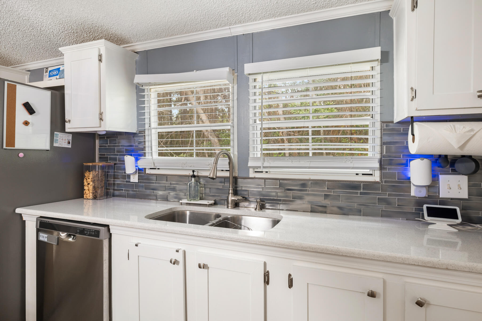 CRESCENT SHORES - Residential