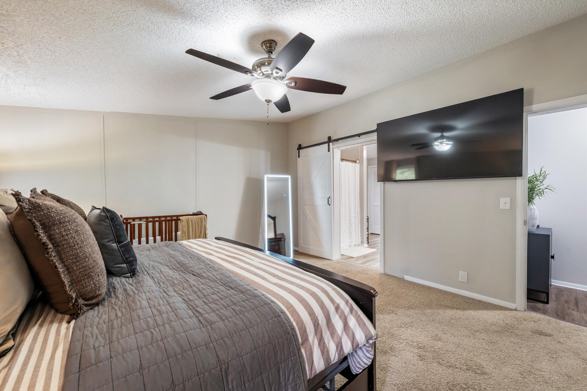 CRESCENT SHORES - Residential