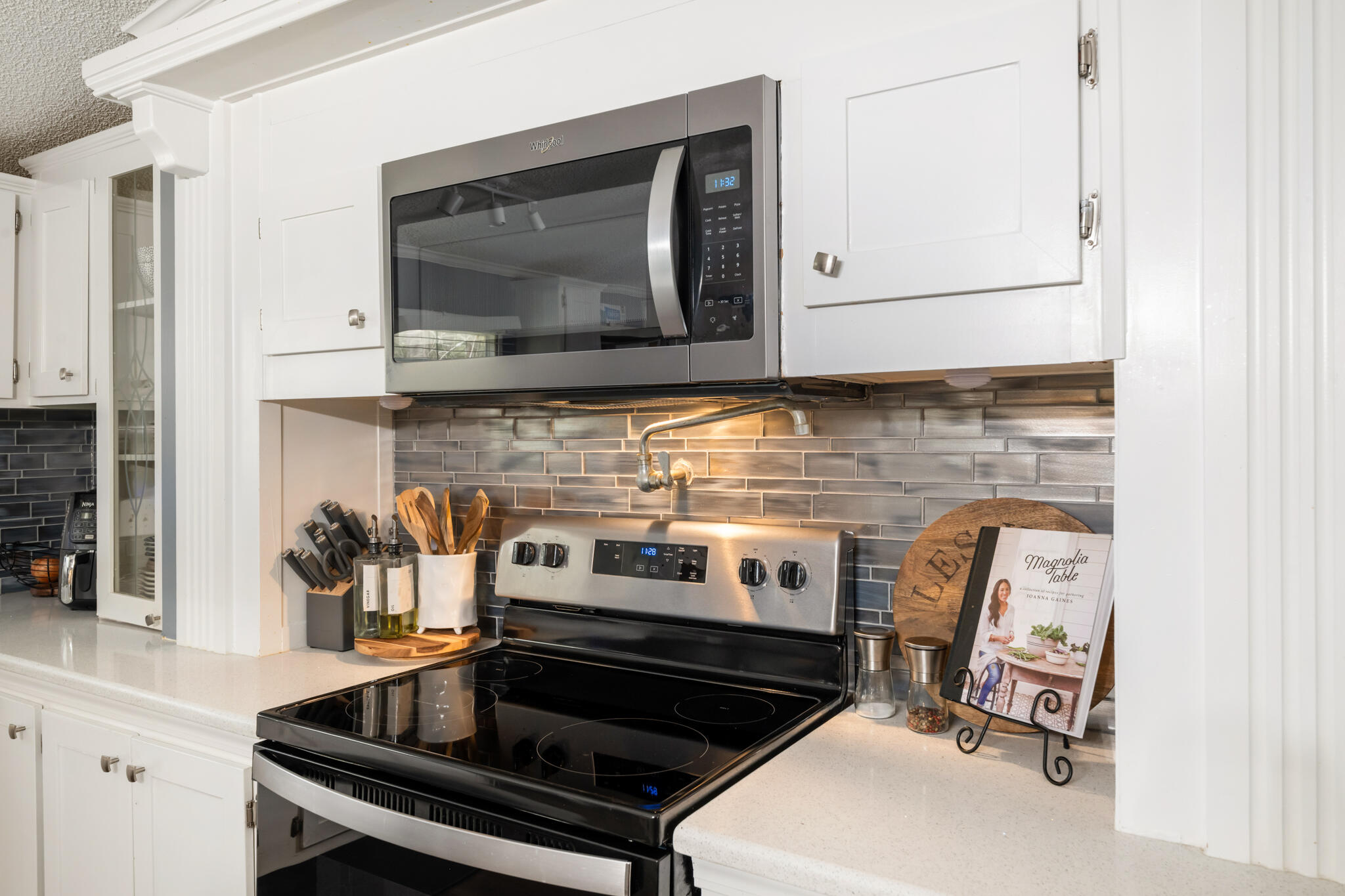 CRESCENT SHORES - Residential