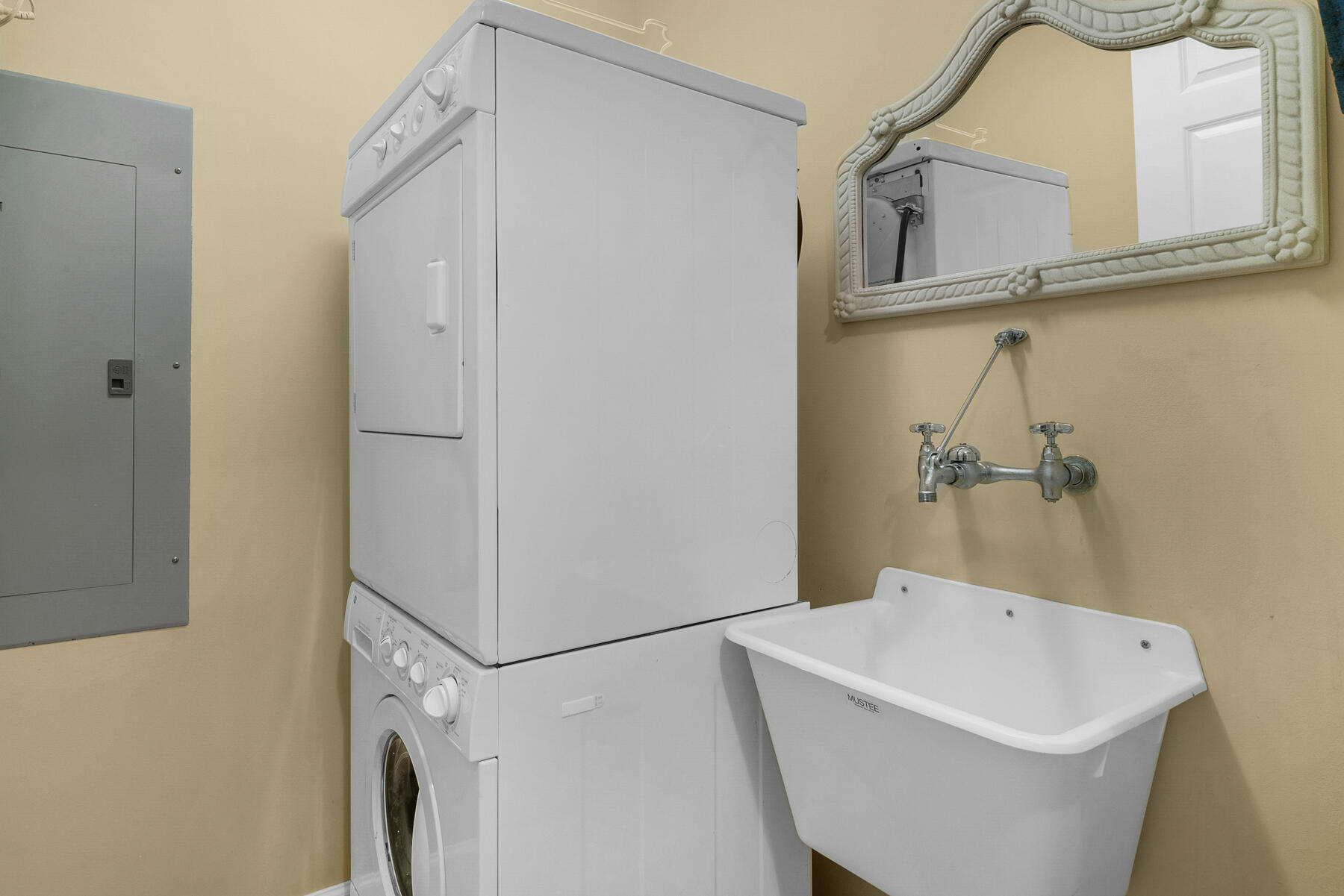 SANCTUARY AT REDFISH - Residential