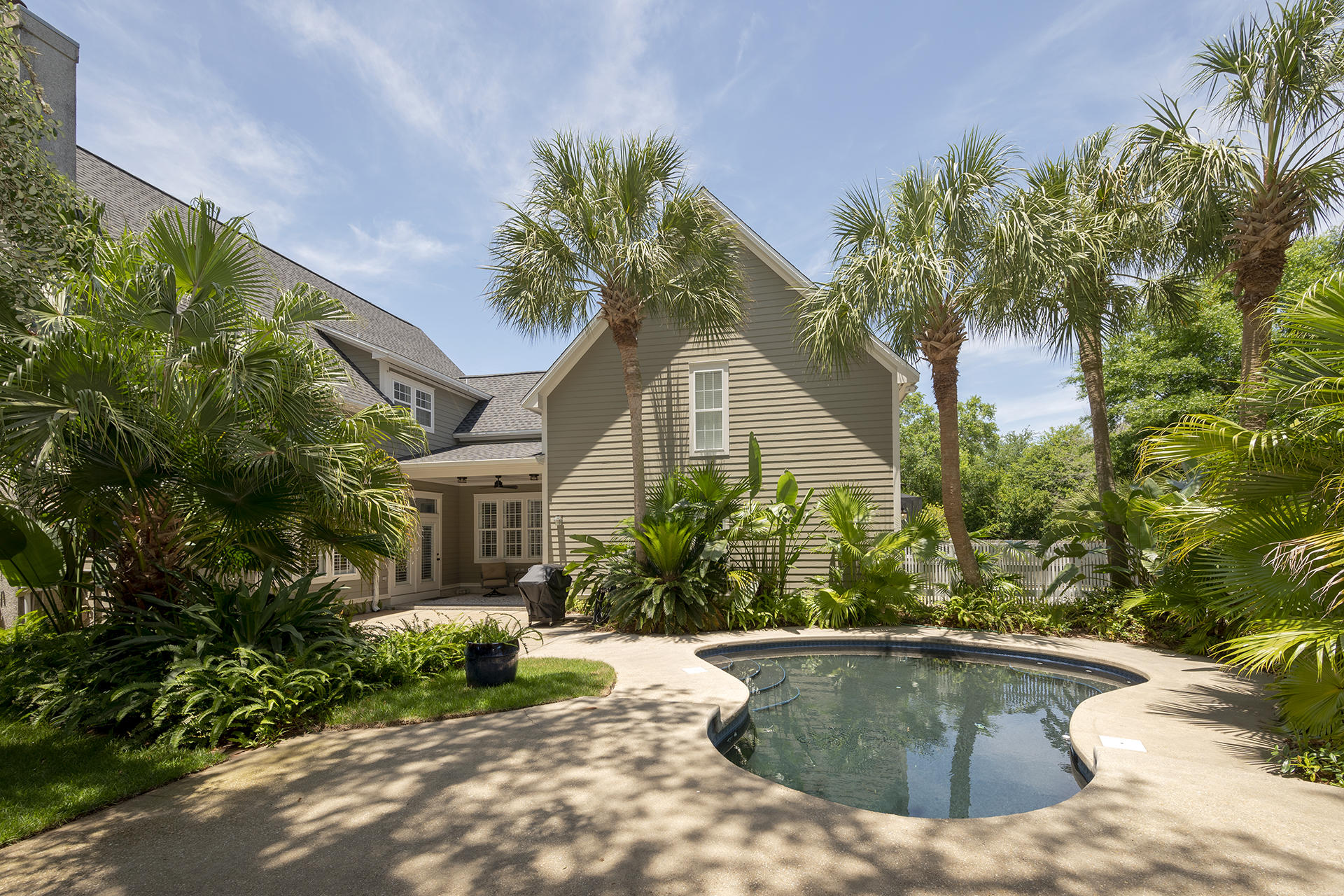 BAY OAKS S/D - Residential