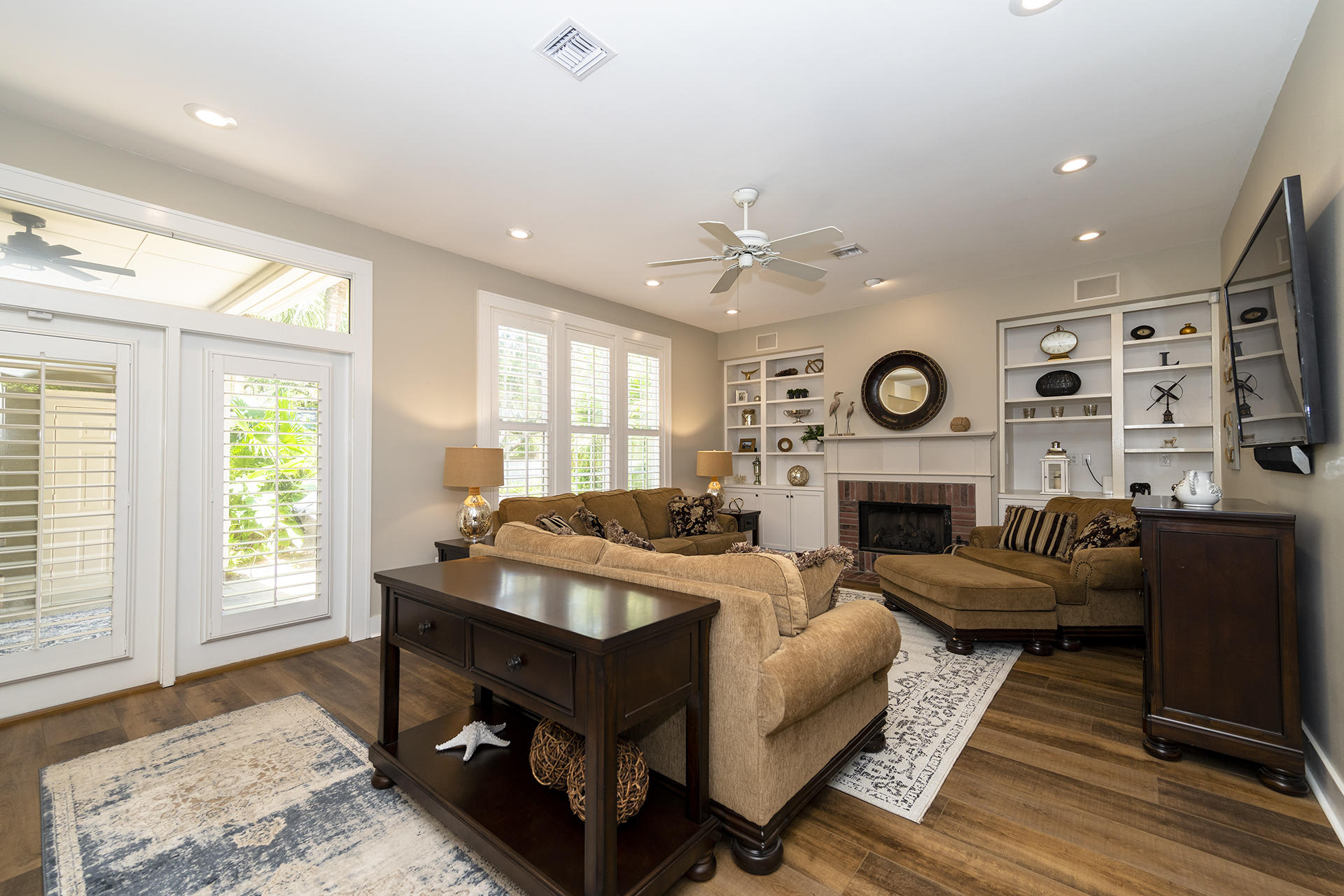 BAY OAKS S/D - Residential