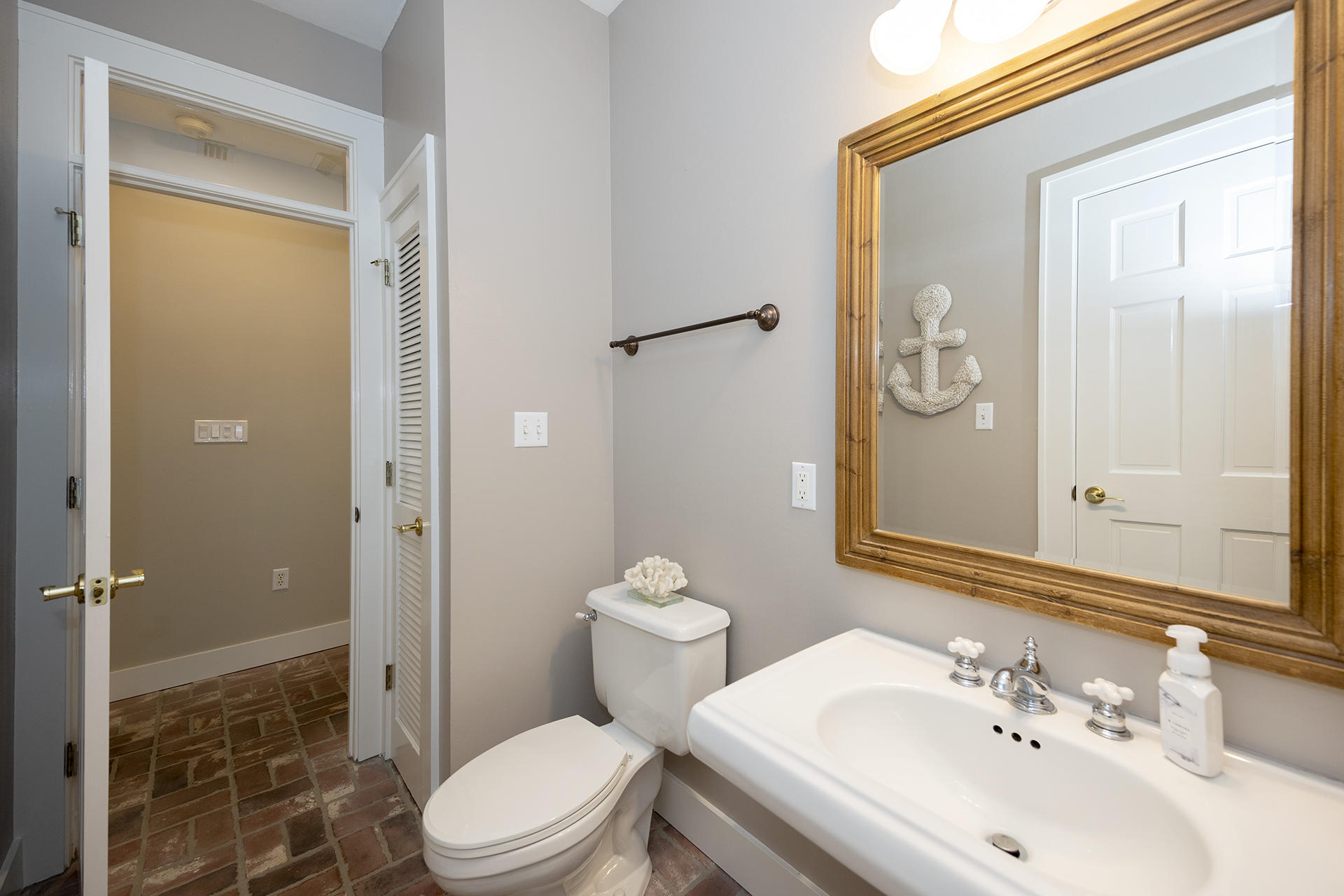 BAY OAKS S/D - Residential