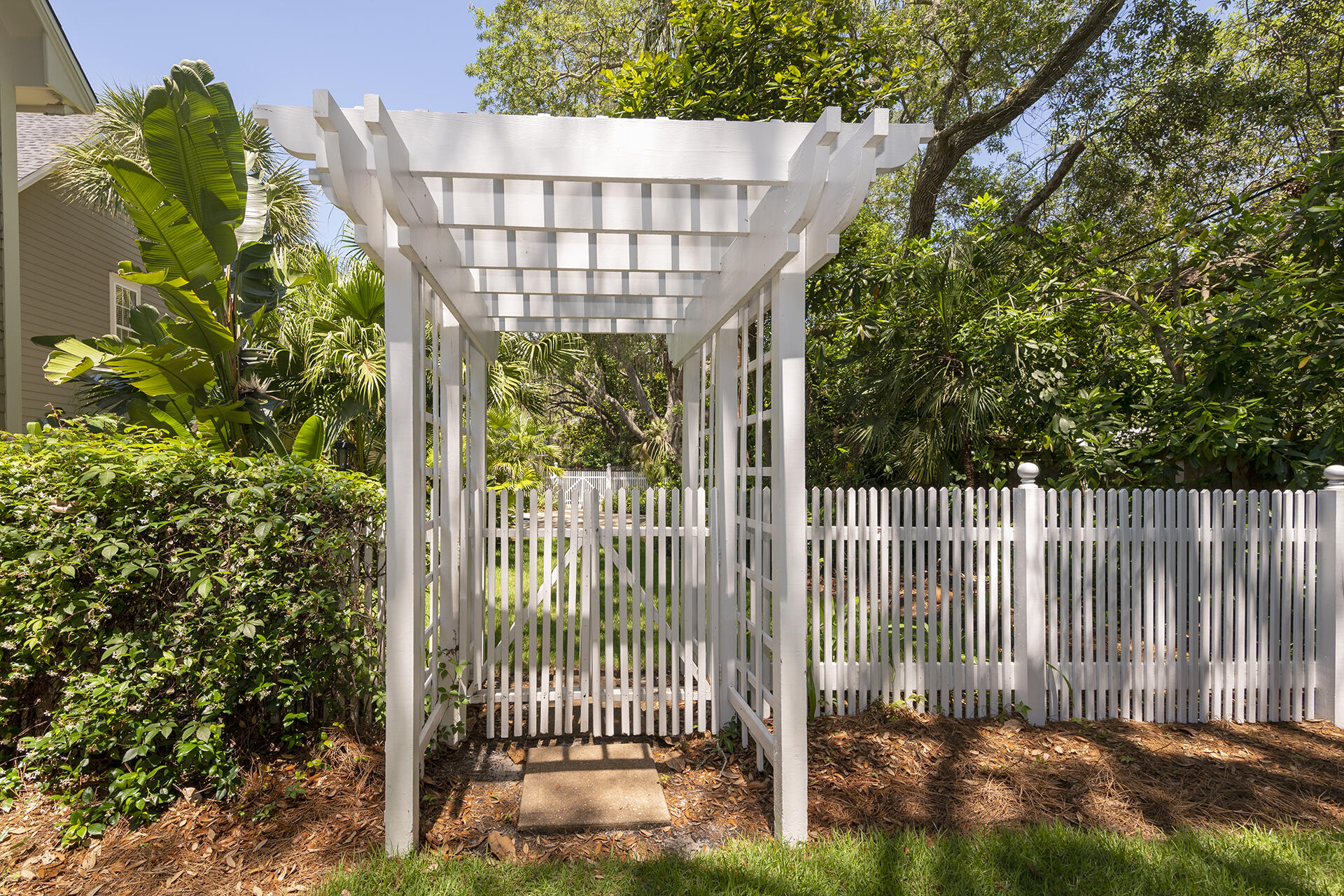 BAY OAKS S/D - Residential