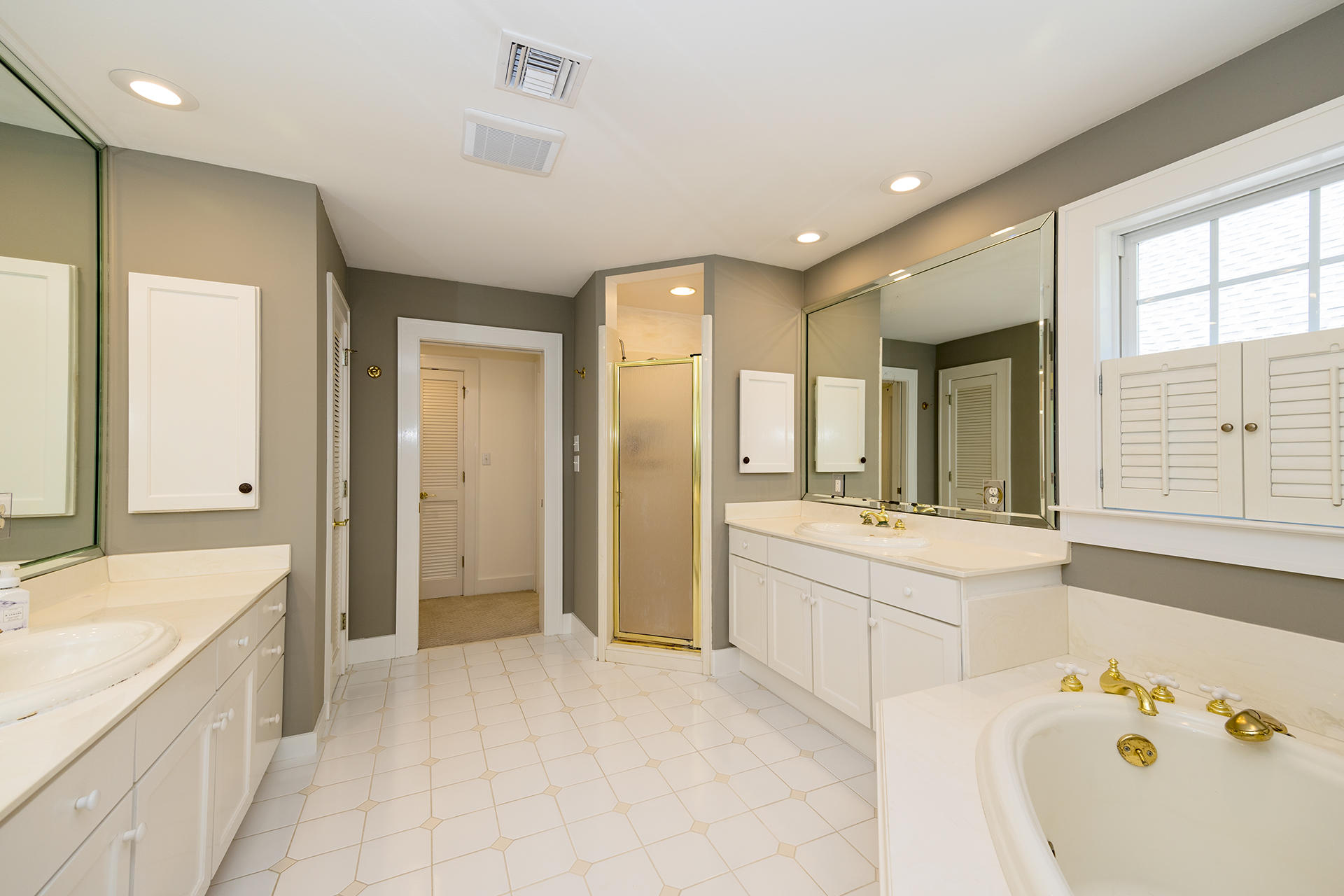 BAY OAKS S/D - Residential