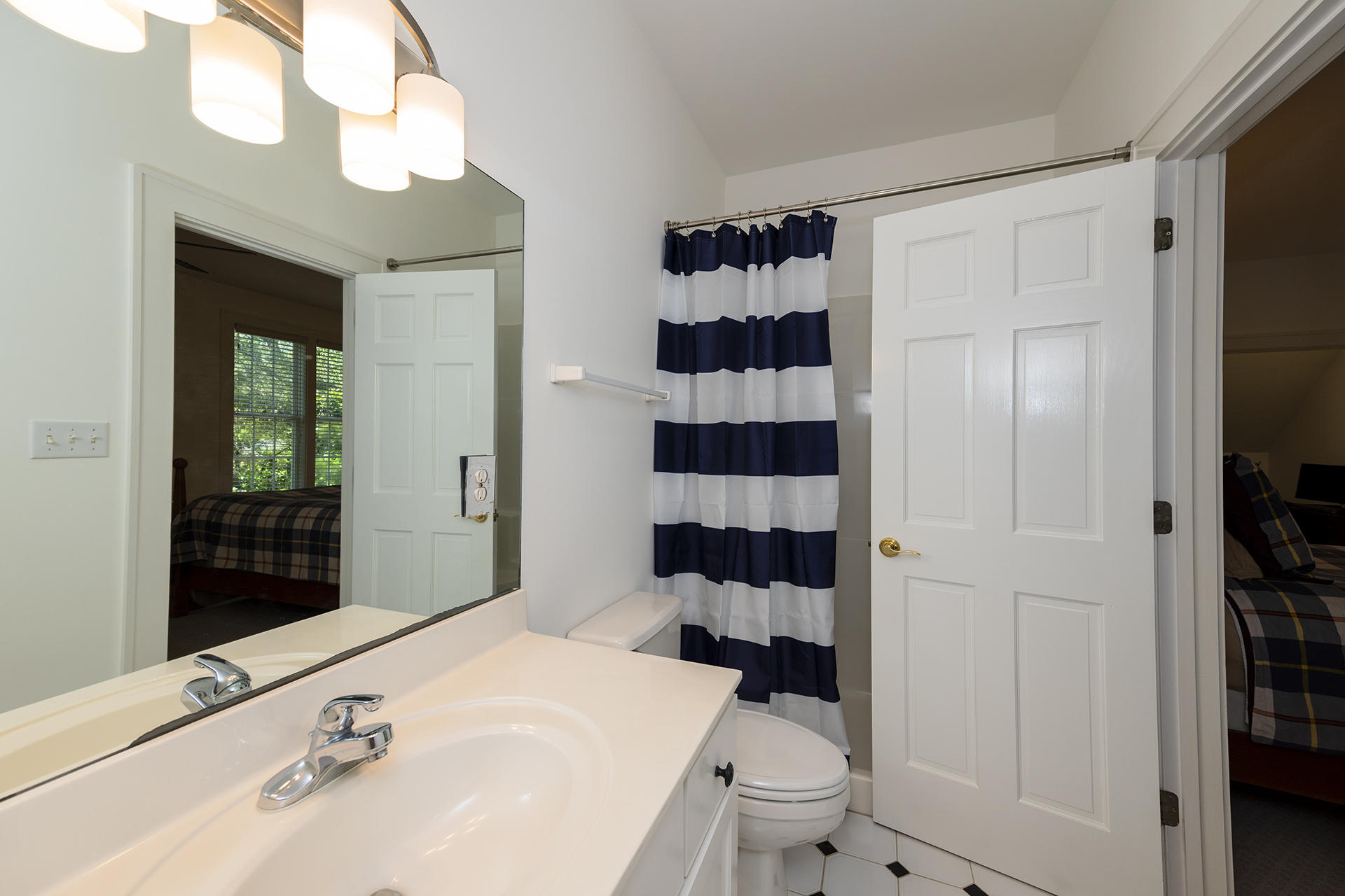 BAY OAKS S/D - Residential