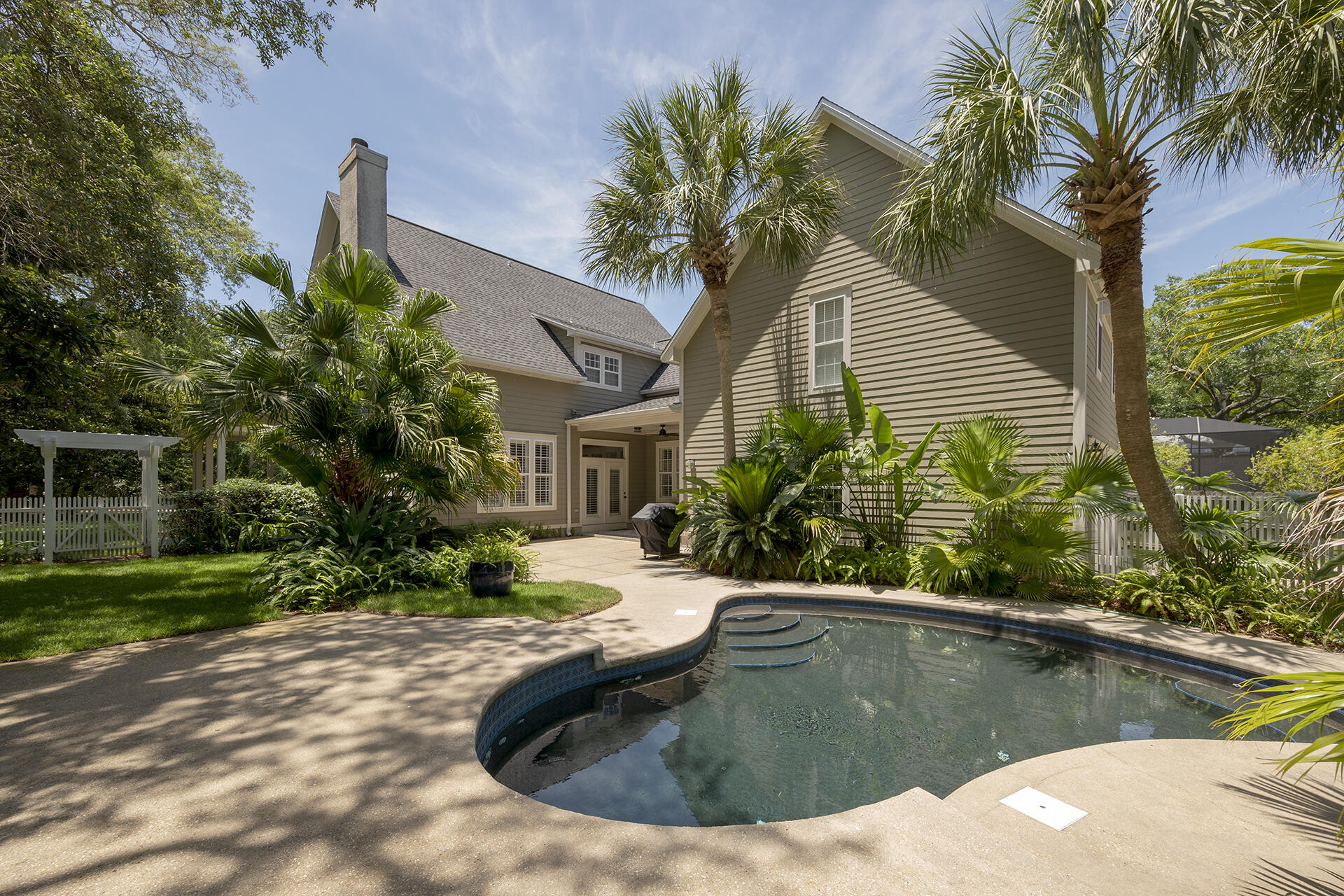 BAY OAKS S/D - Residential