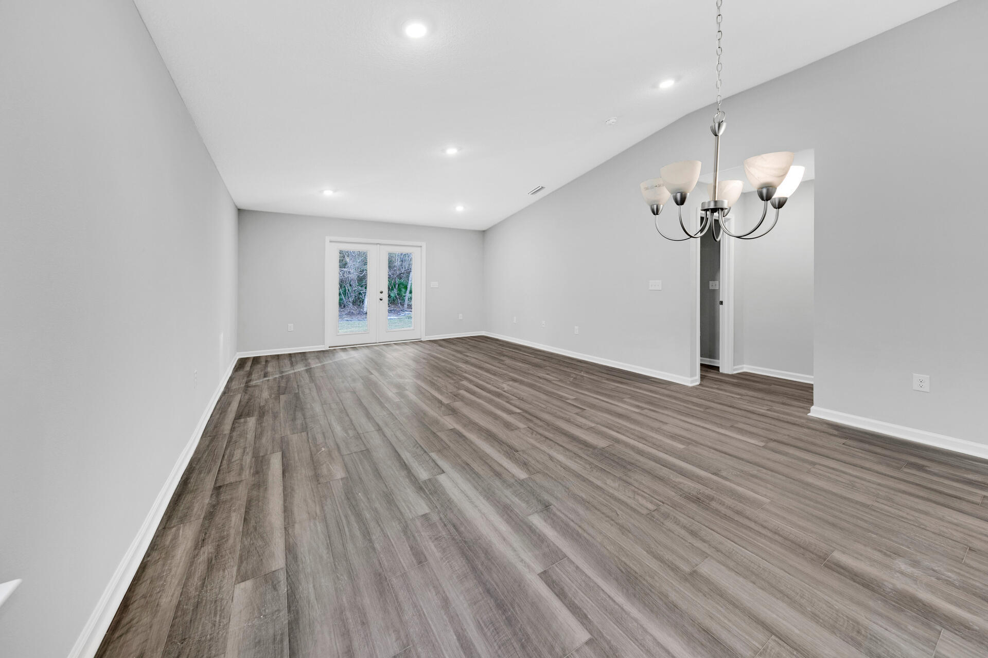 RIVERWALK - Residential